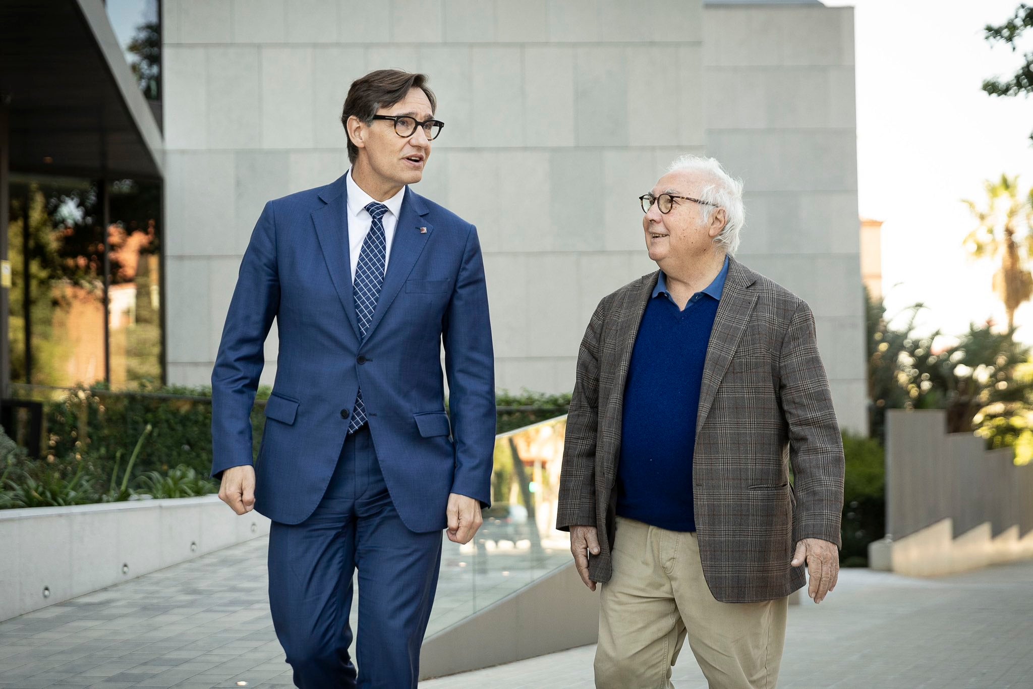 Salvador Illa a Manuel Castells/Jordi Play