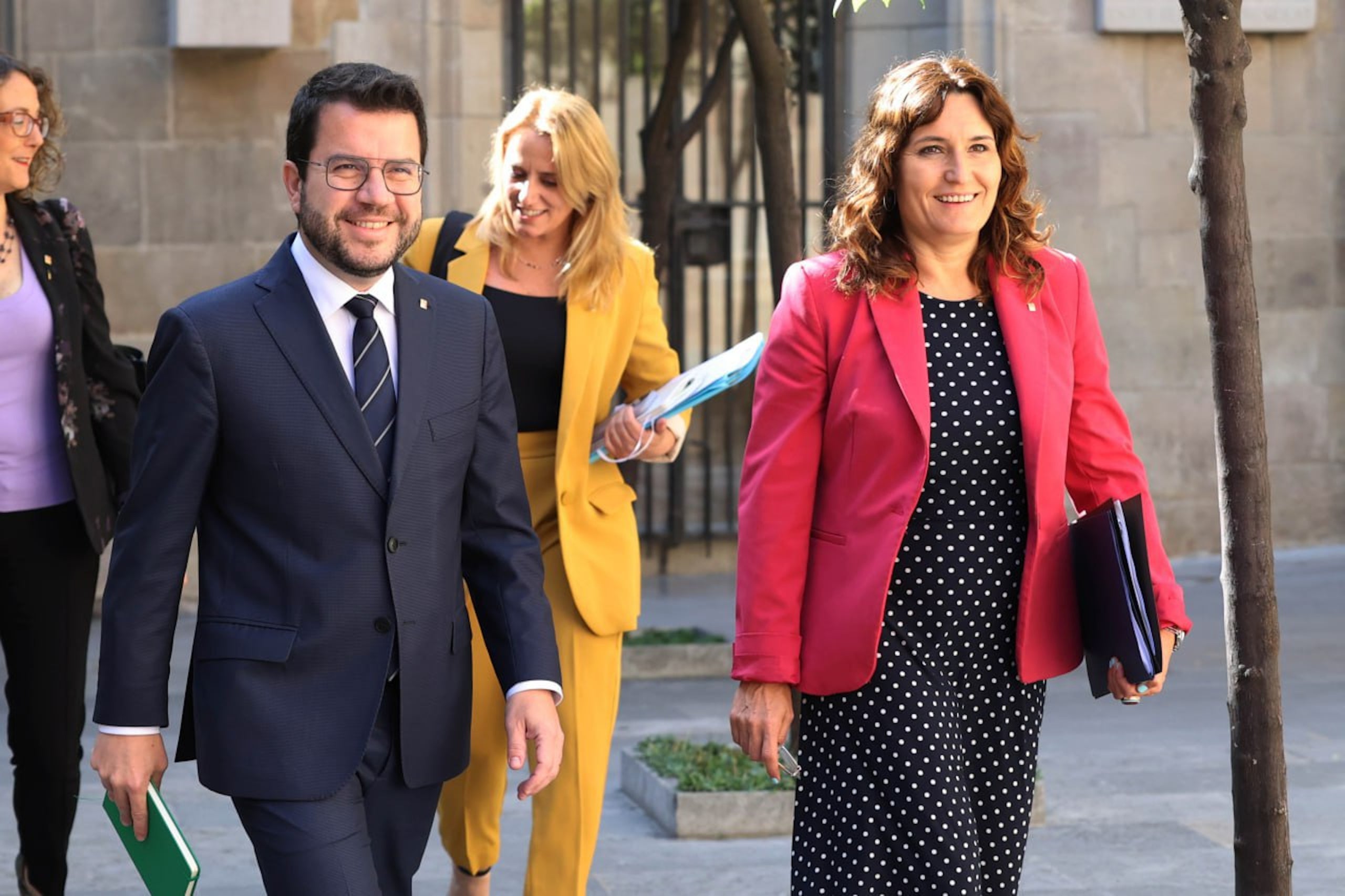 El president de la Generalitat en funcions, Pere Aragonès, i la vicepresidenta en funcions, Laura Vilagrà. Tots dos han signat el manifest que reclama la renovació de la cúpula d'ERC / Govern
