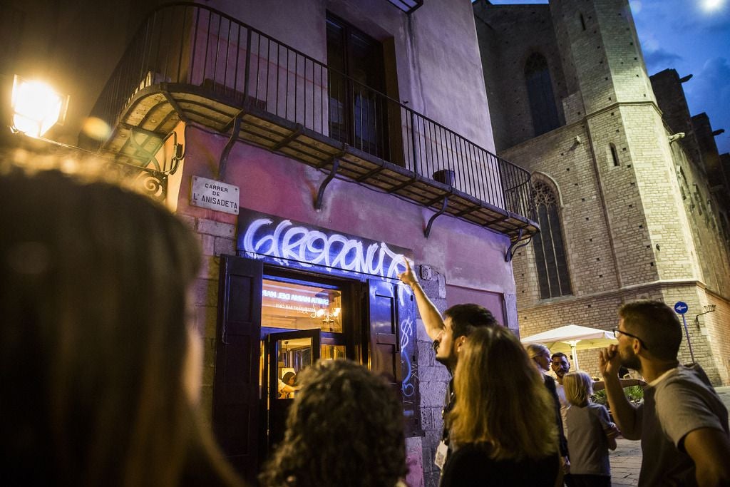 Una de les visites guiades d'El Born de Nit, amb l'eix temàtica de la crònica negra / El Born CCM / Icub