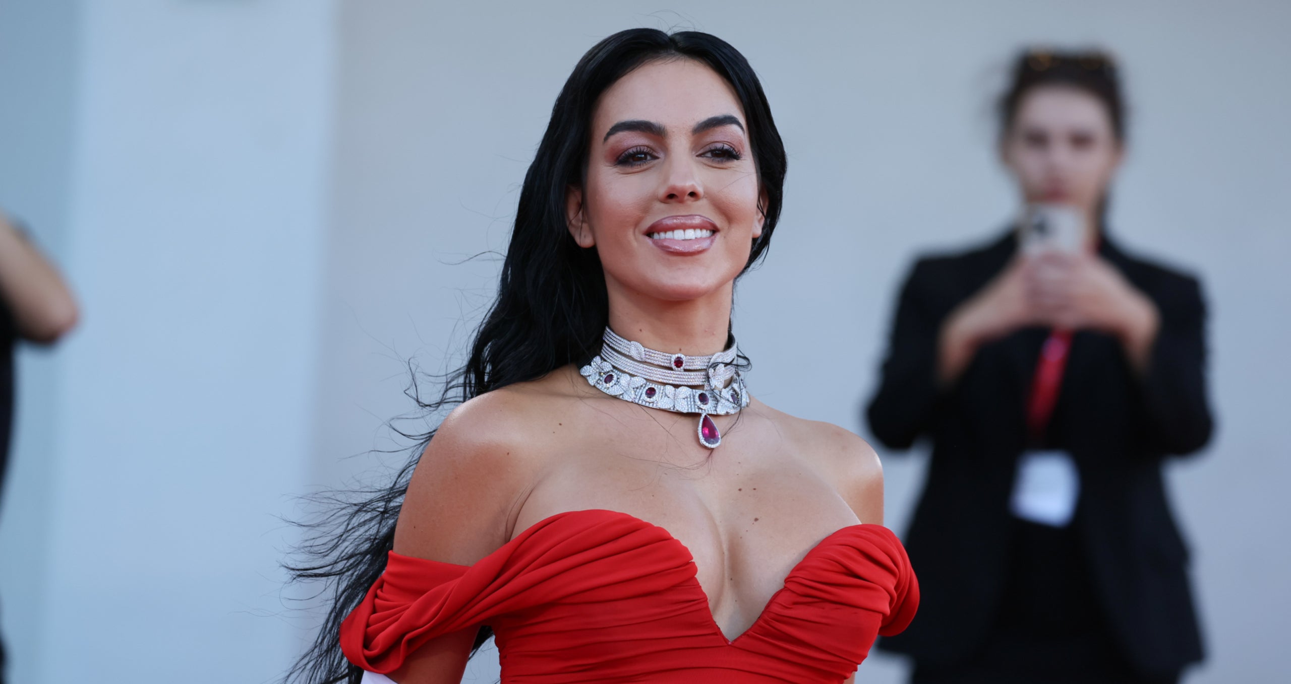 La mare de Georgina Rodríguez viu en un poble de Girona - Europa Press