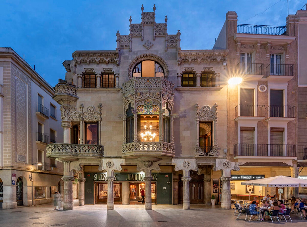 Imatge de la façana de la Casa Navàs / Pàgina Web Casa Navàs