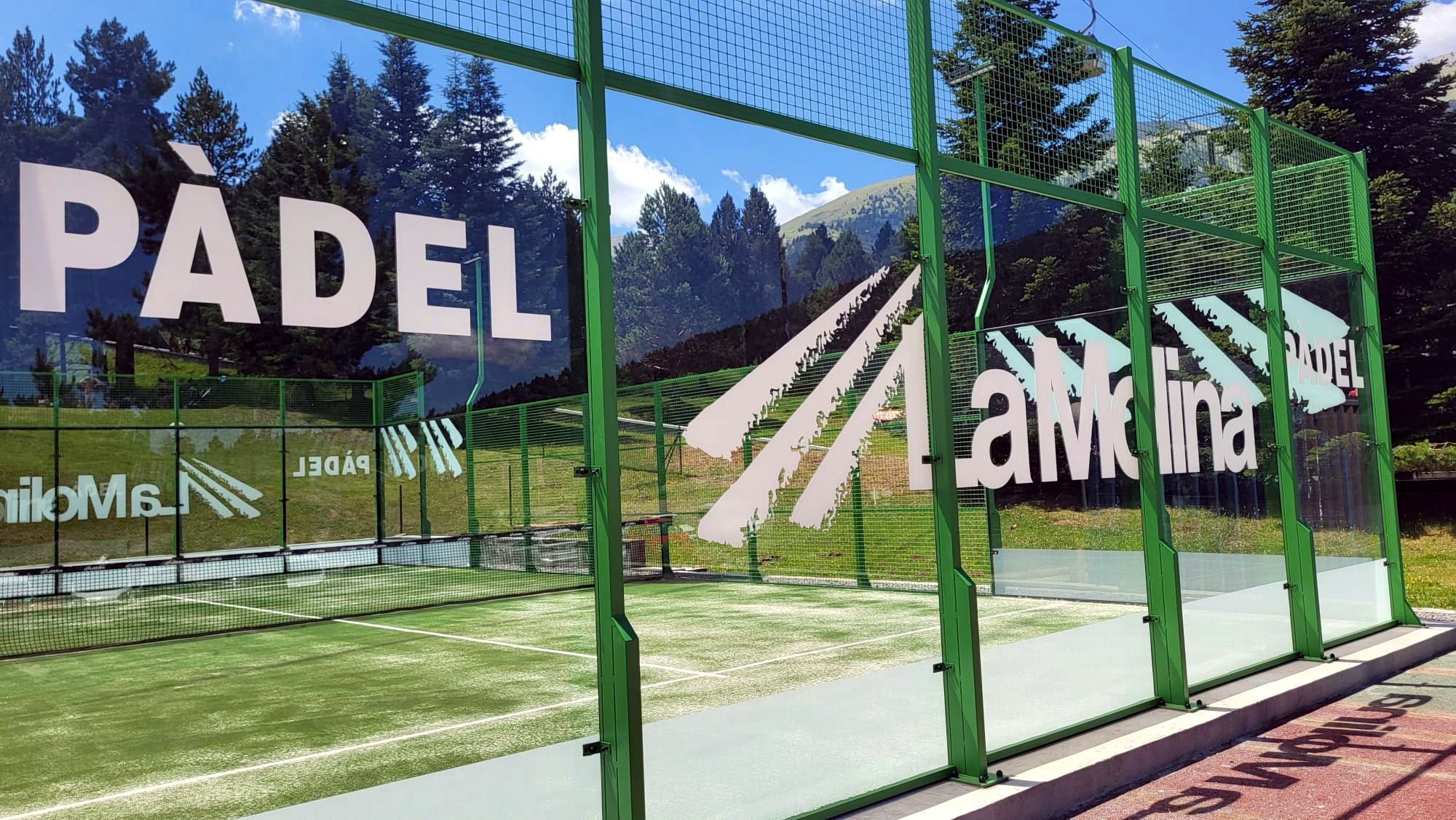 La nova pista de pàdel de l'estació de muntanya de La Molina | FGC / La Molina
