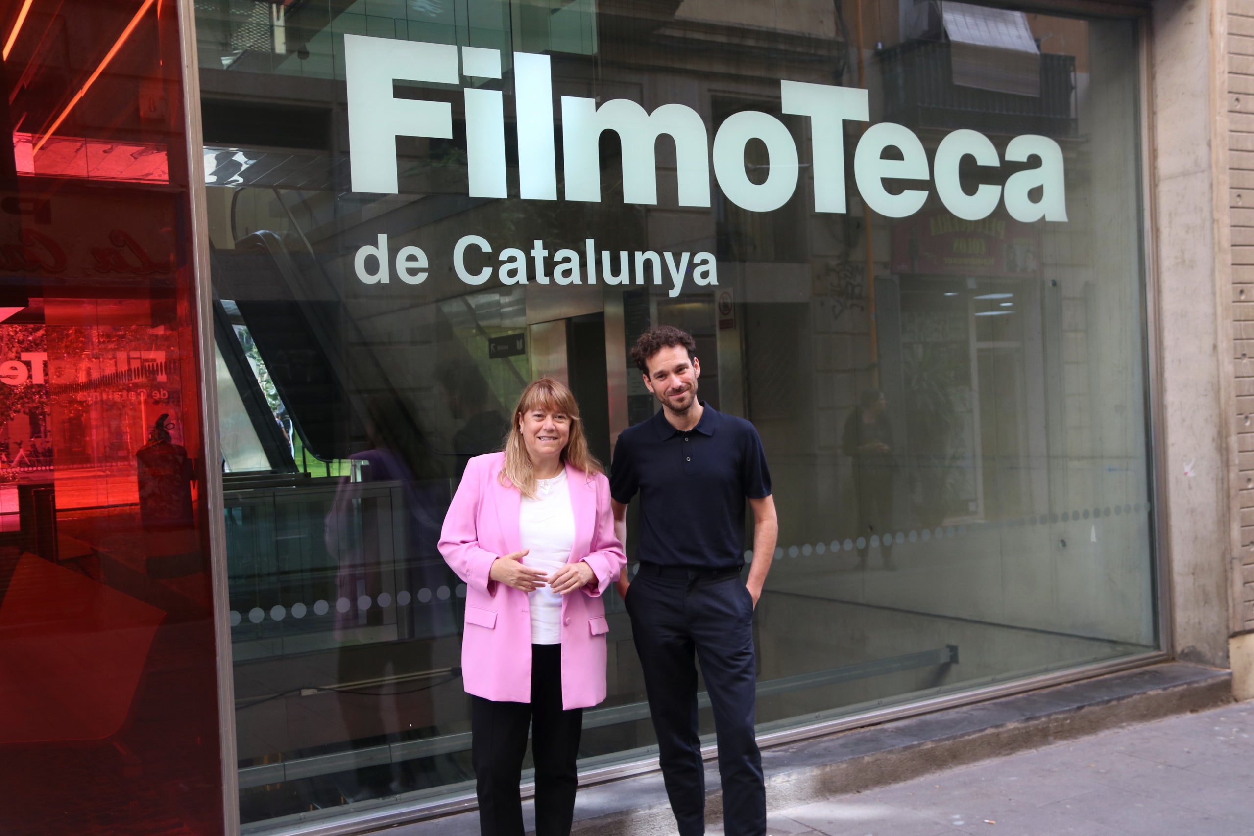 Pablo La Parra, nou director de la Filmoteca de Catalunya, i la consellera de Cultura, Natàlia Garriga, abans de la presentació / ACN