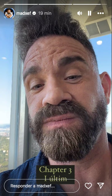 Marc Ribas no ho ha passat bé a l'ascensor amb vistes - Instagram