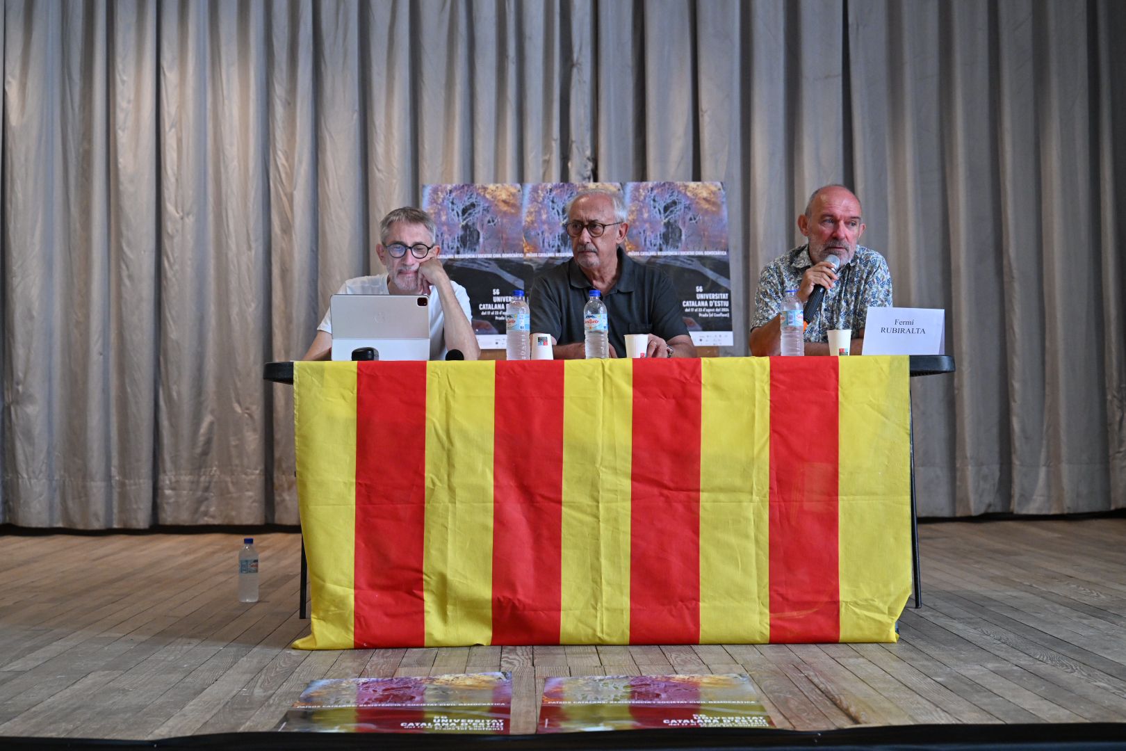 Agustí Colomines, Jordi Cassassas i Fermí Rubiralta, a Prats de Molló, aquest vespre/Josep Maria Montaner-UCE