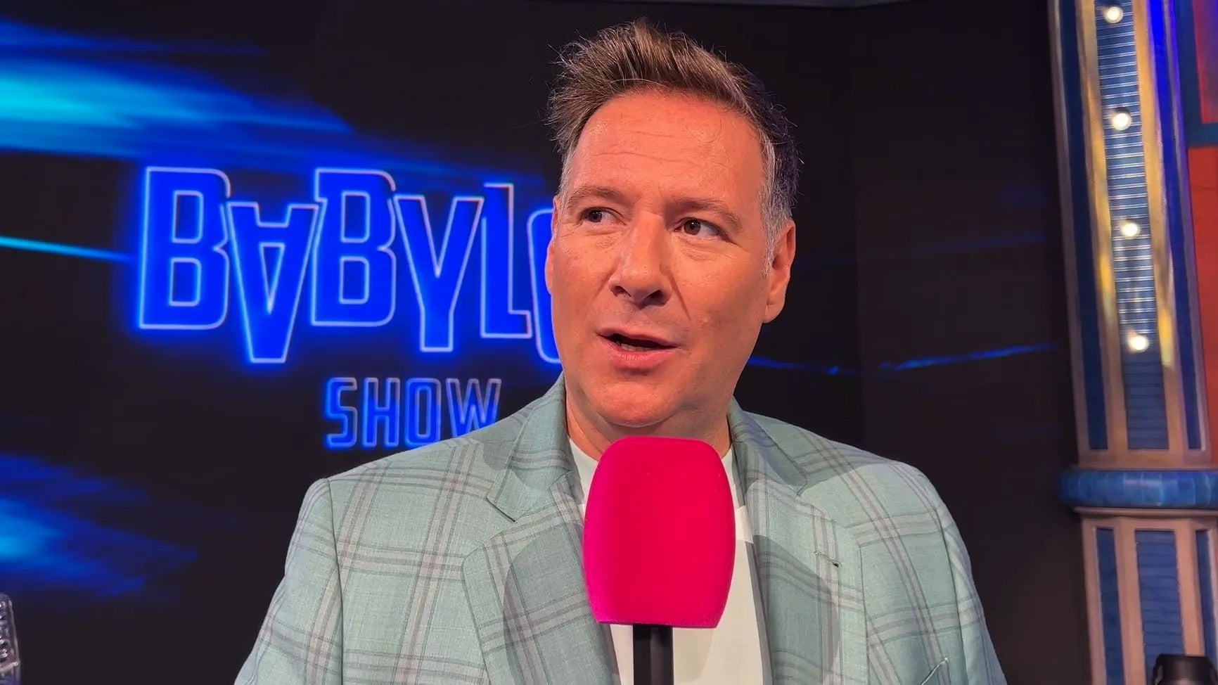 Carlos Latre dona detalls del nou programa de Telecinco