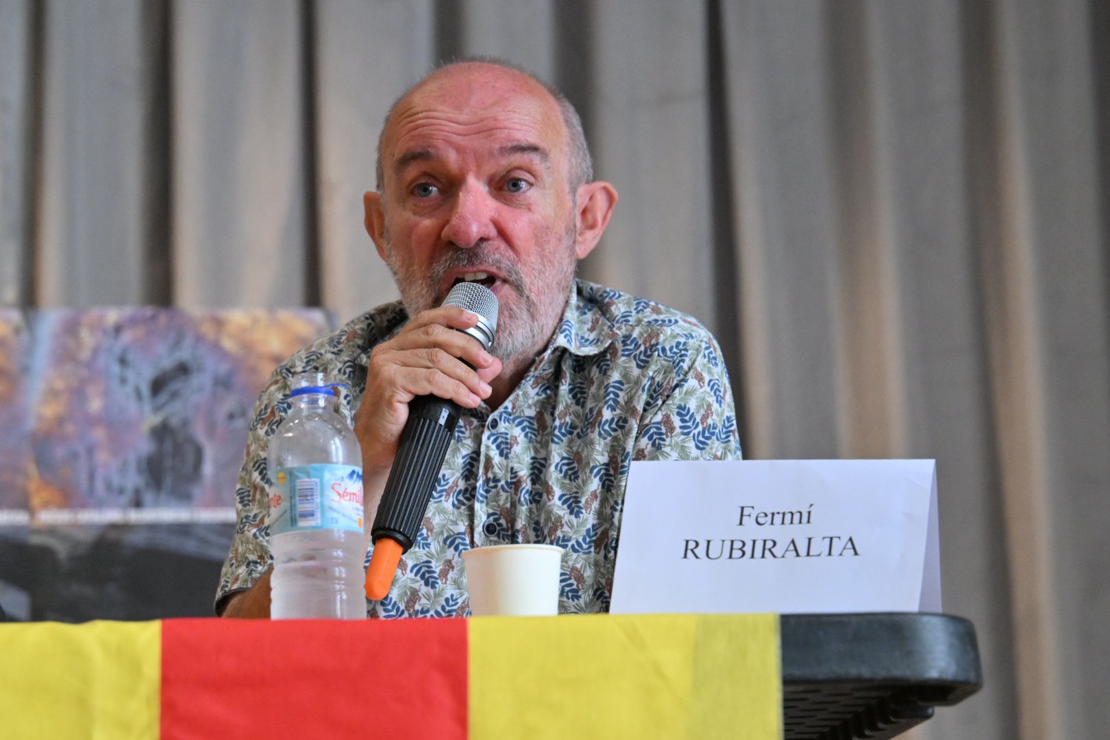 Fermí Rubiralta, en l'acte d'aquest vespre organitzat per l'UCE a Prats de Molló/Josep Maria Montaner-UCE