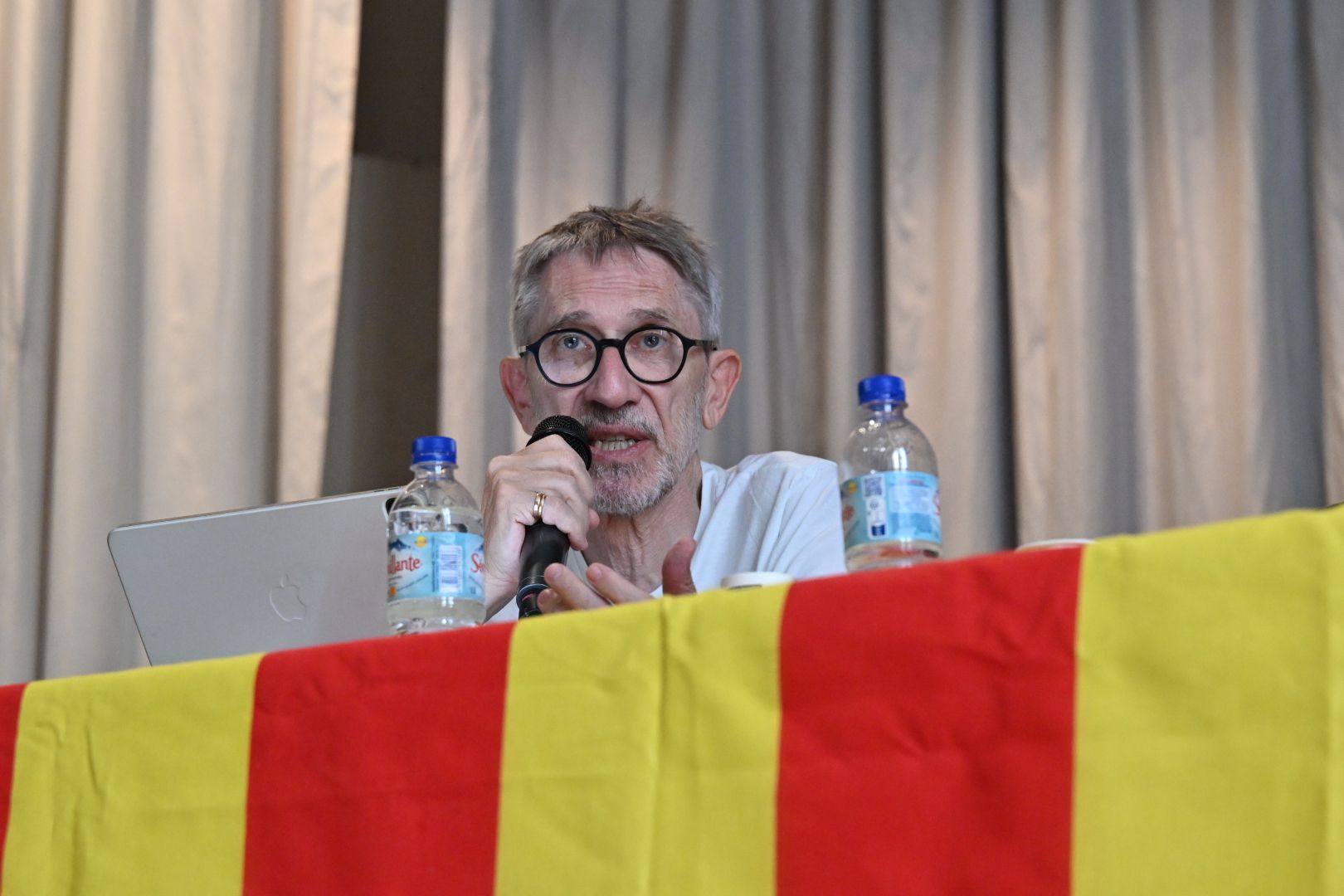 Agustí Colomines, en un moment de la seva classe acadèmica a l'UCE a Prats de Molló/Josep Maria Montaner-UCE
