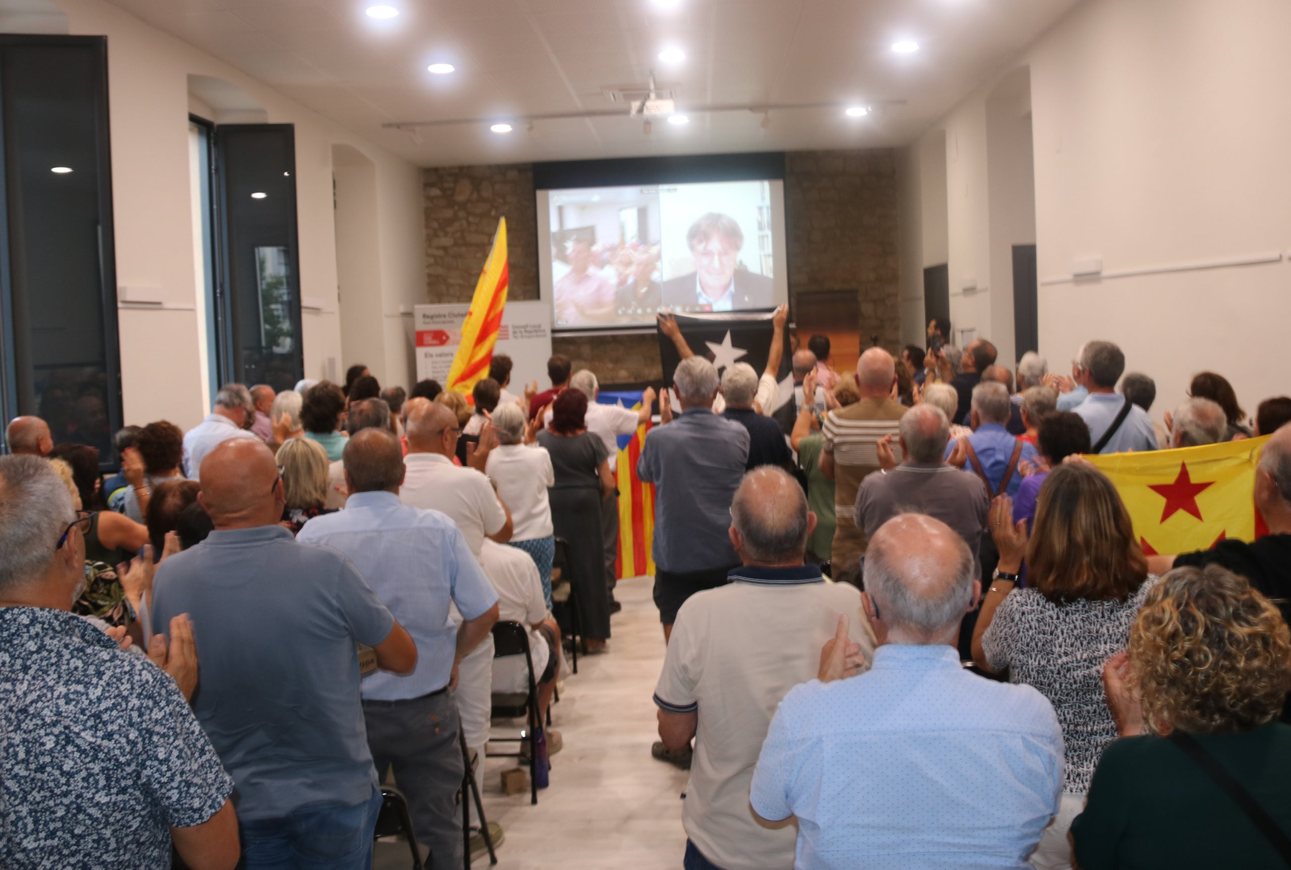 L'expresident Carles Puigdemont durant el seu discurs en línia a l'acte | Gemma Tubert/Gerard Vilà