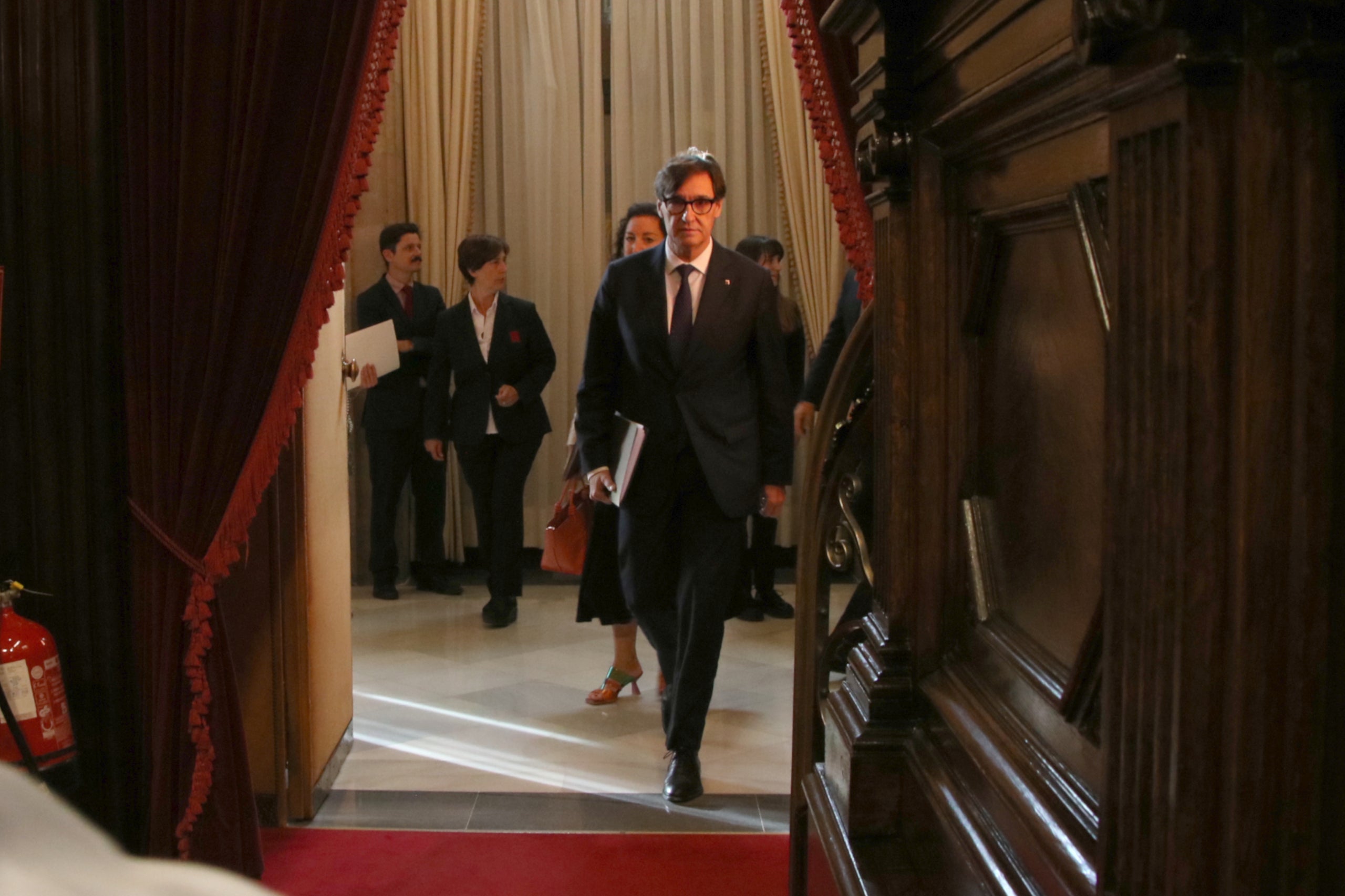 El president del Govern, Salvador Illa, entrant al ple del Parlament / Bernat Vilaró / ACN