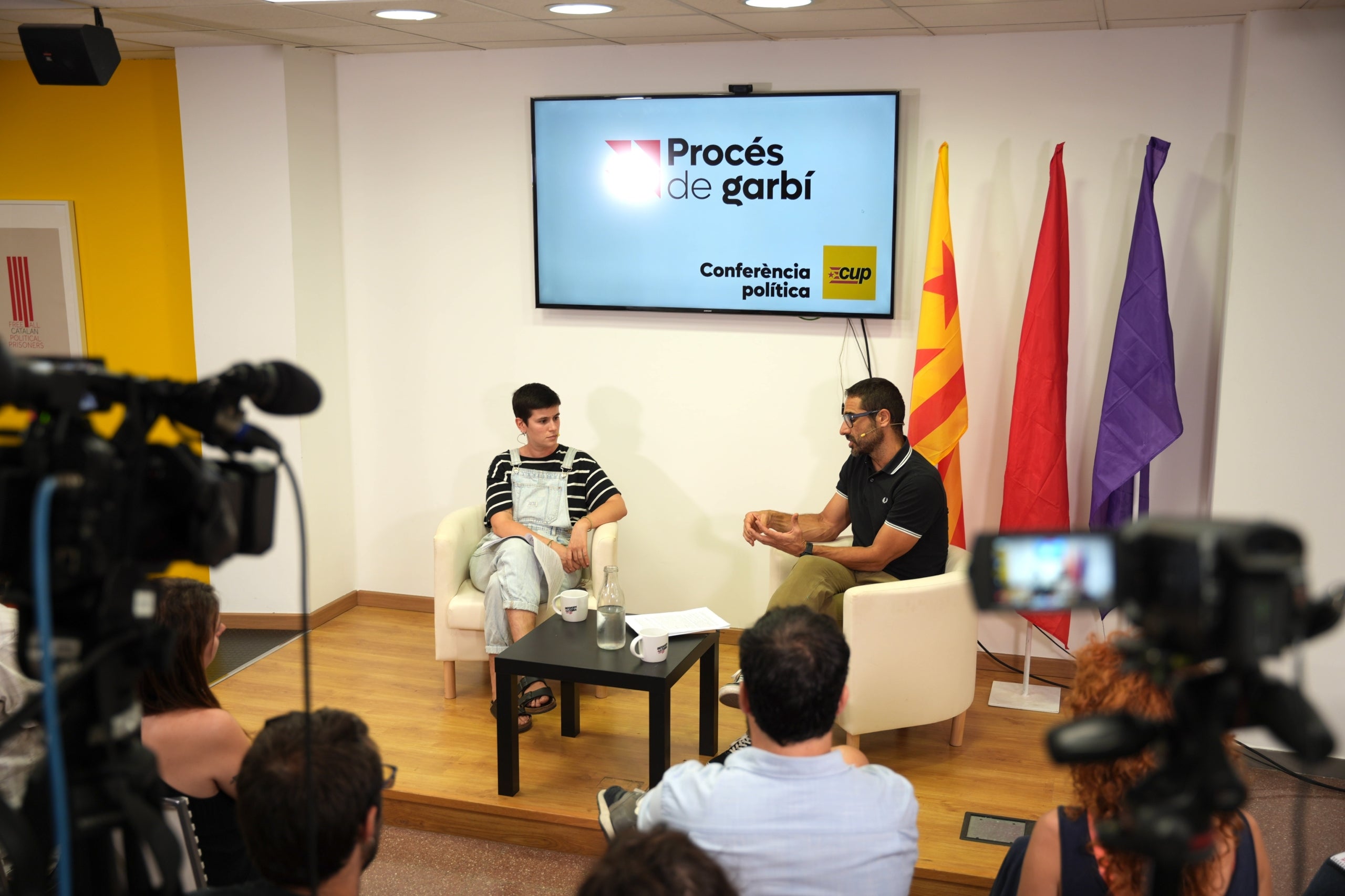 Non Casadevall i Maria Gordillo, en la presentació del nou document d'estratègia de la CUP/CUP