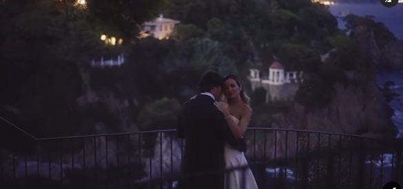 El matrimoni, en un dels fragments del vídeo - Instagram