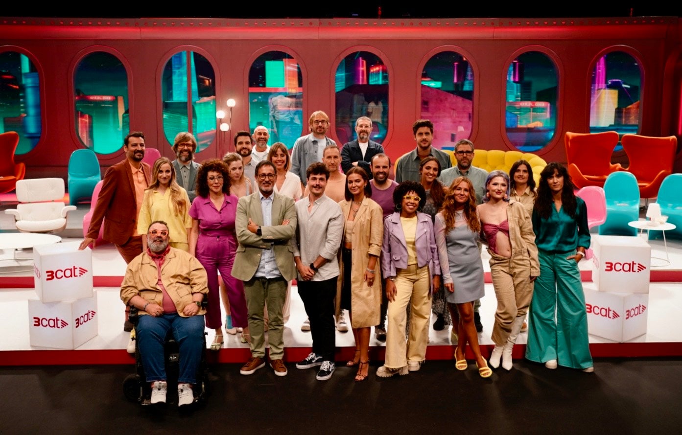 Foto de família de les cares de TV3 - Mireia Comas