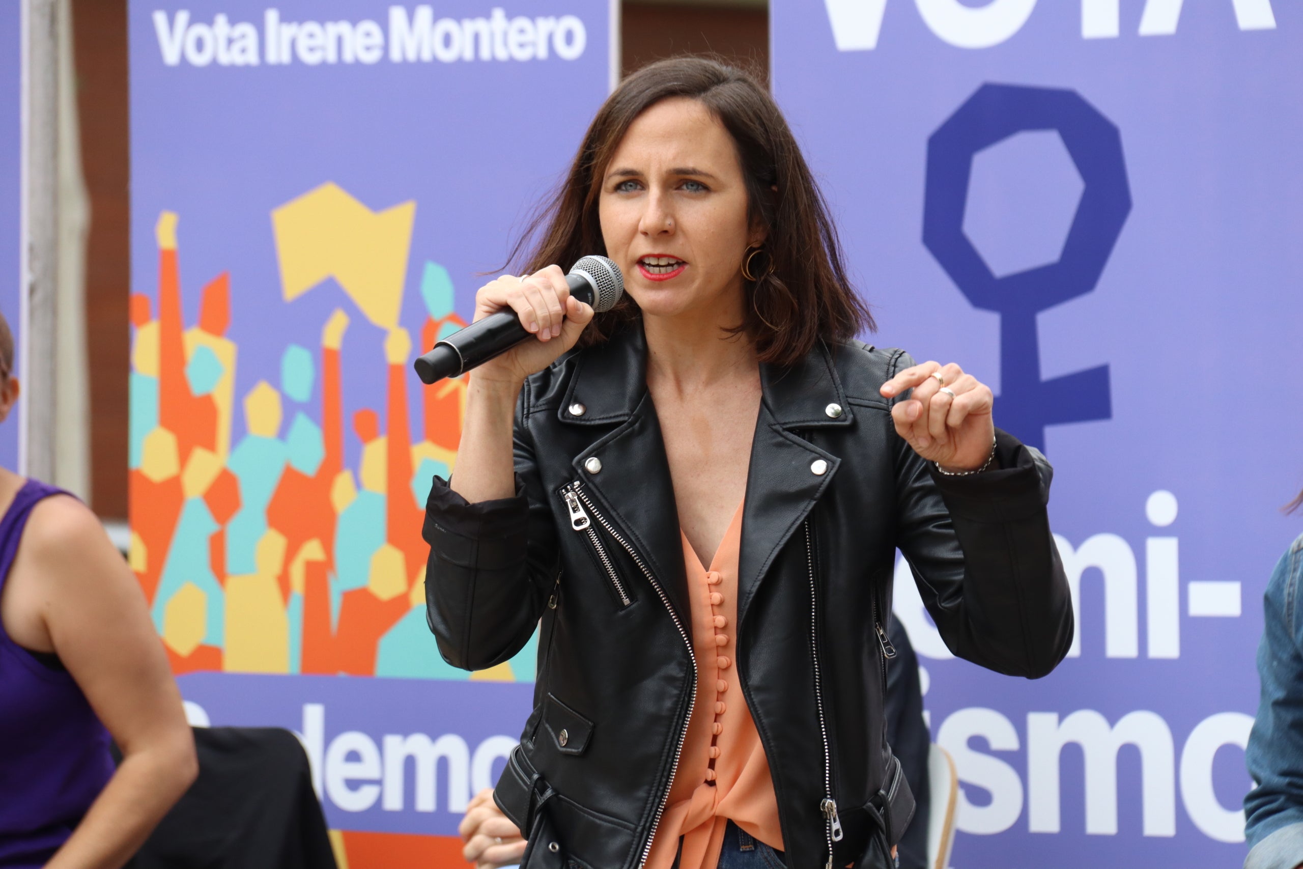 La secretària general de Podem, Ione Bellarra, en un acte a Barcelona / ACN