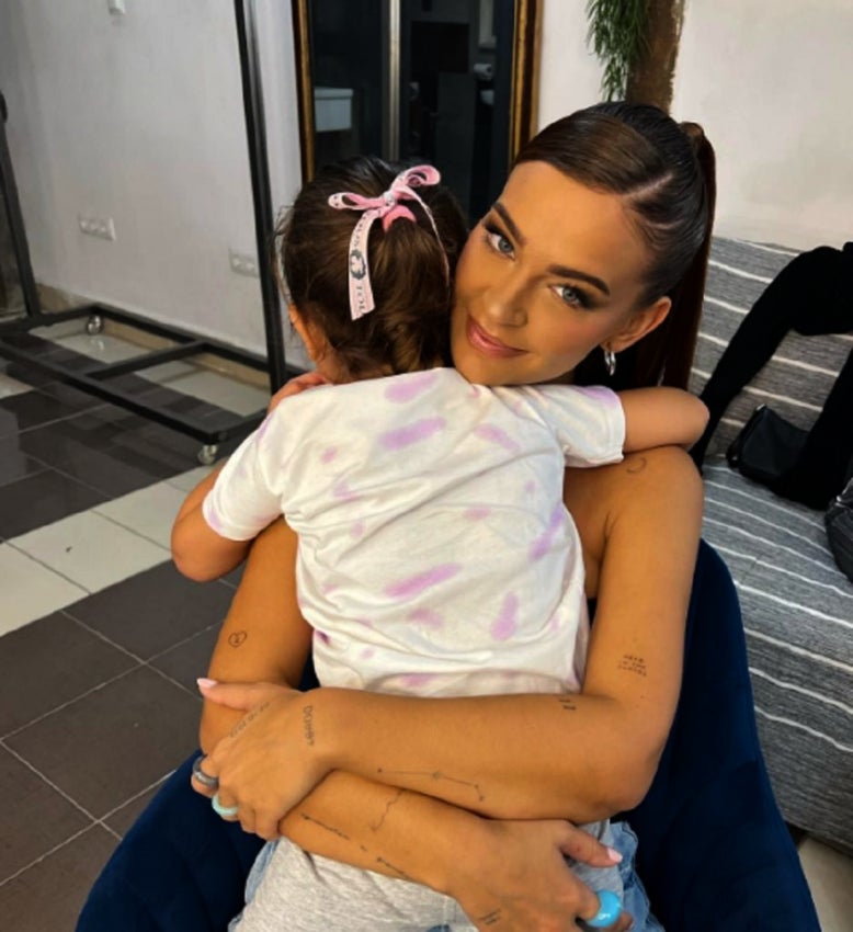 Laura Escanes vol protegir encara més a la seva filla - Instagram