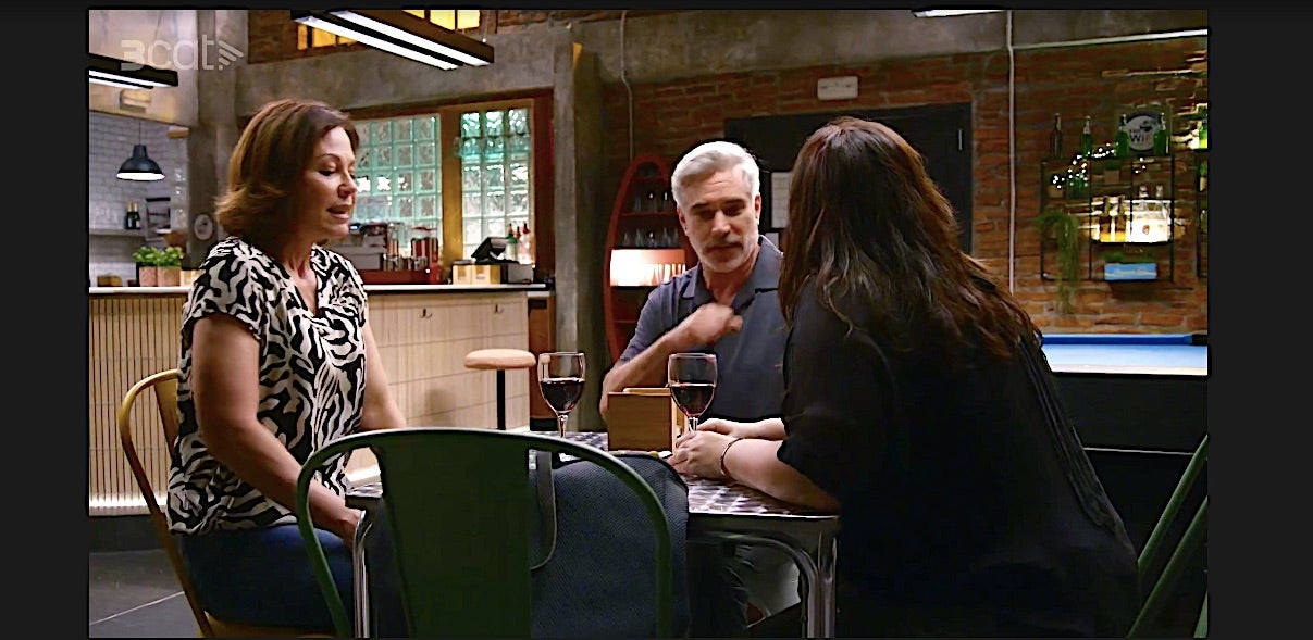 La Sílvia (Montse Germán), el Miqui (Adrià Collado) i la Neus (Mercè Martínez) en la tensa trobada d'aquest dimarts a 'Com si fos ahir' a TV3