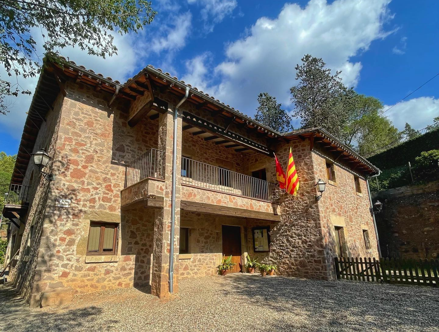 Imagen de archivo de la fachada del Ayuntamiento de Mura | Ayuntamiento de Mura