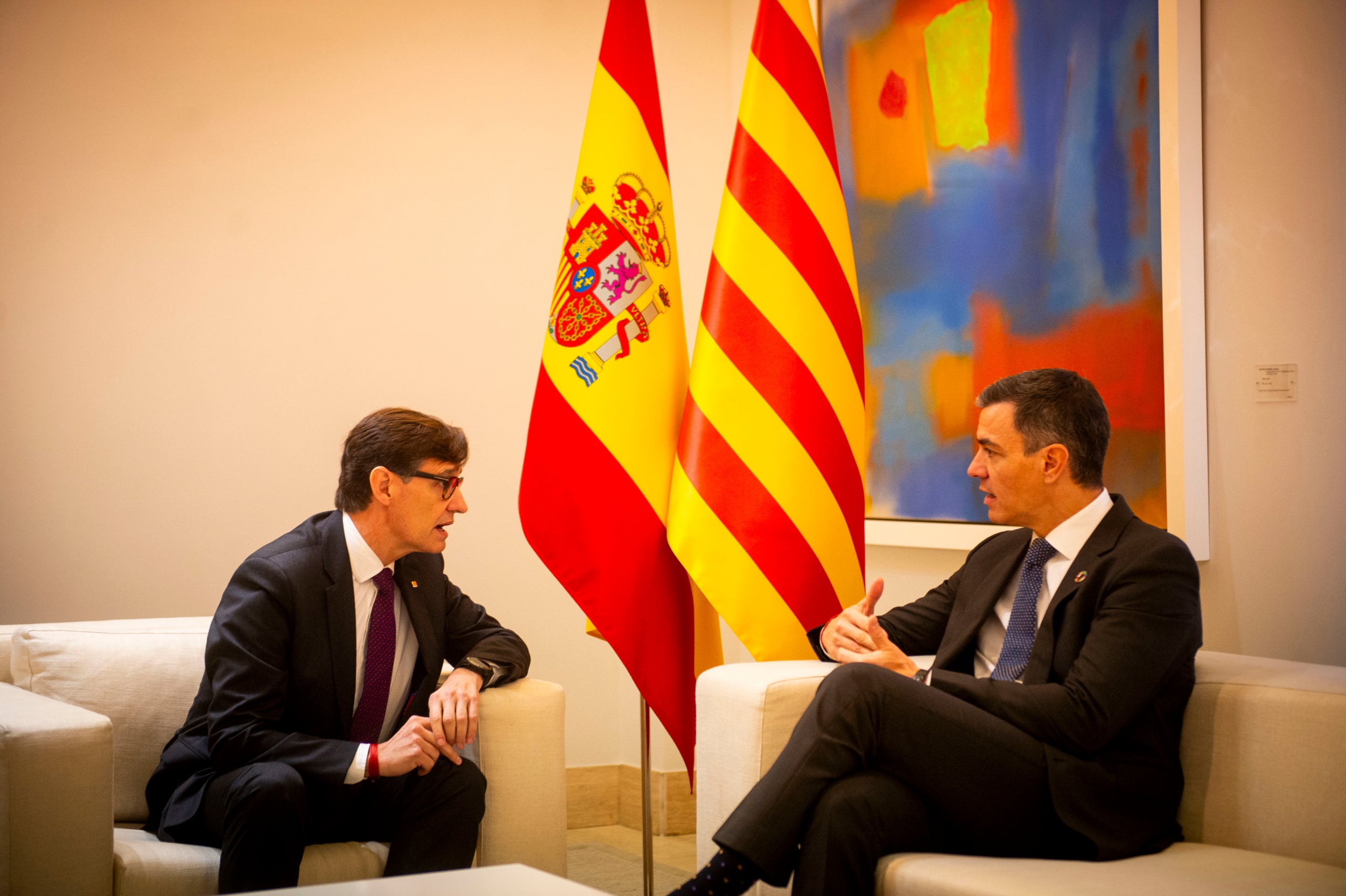 El president espanyol, Pedro Sánchez, es reuneix a la Moncloa amb el president de la Generalitat, Salvador Illa / ACN
