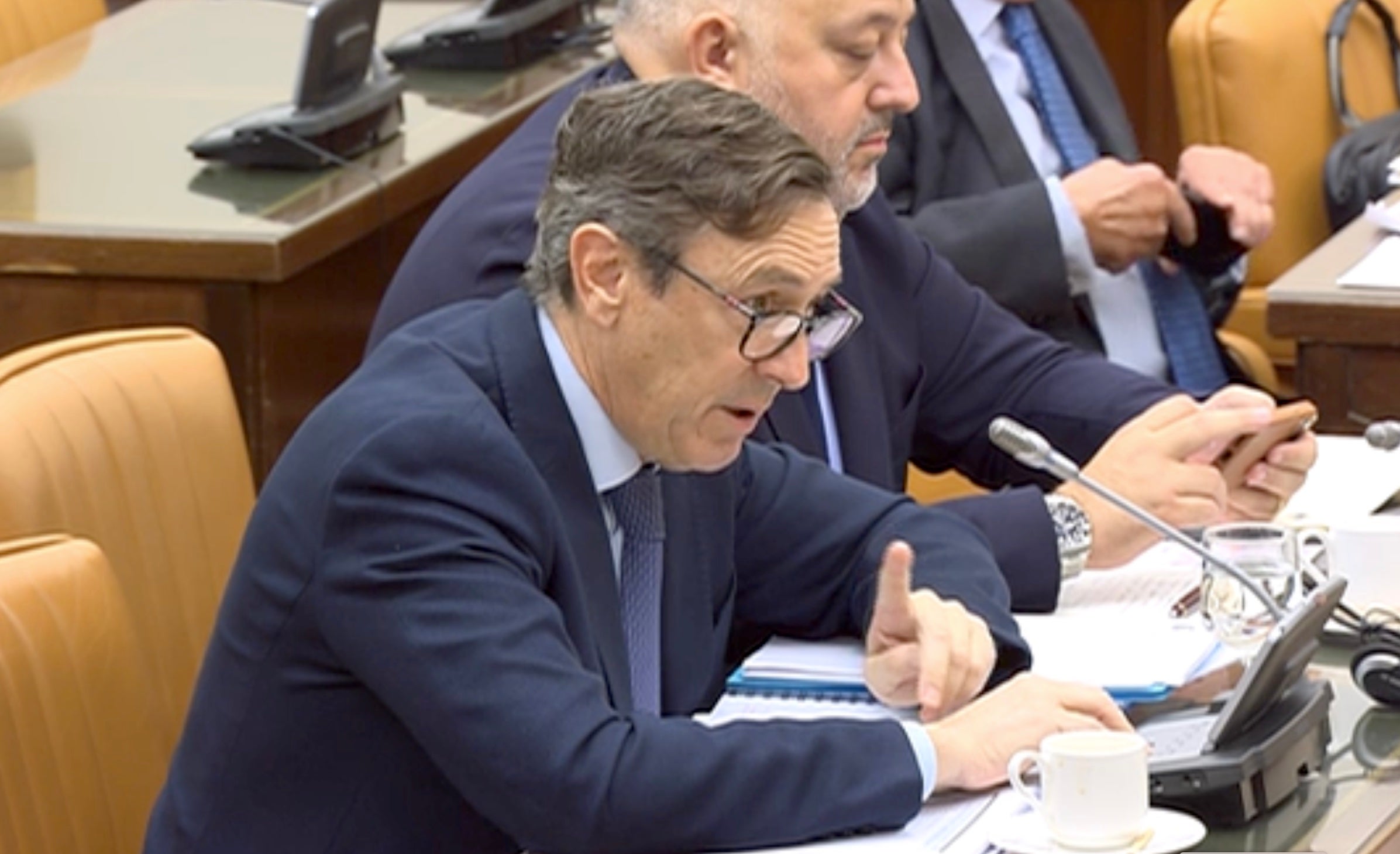 Rafael Hernando, en un moment de la comissió/QS