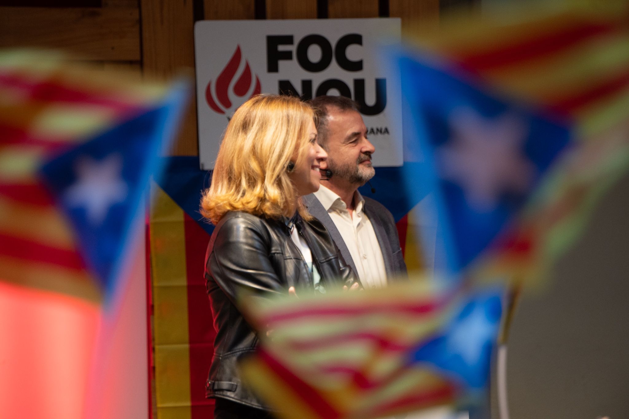 Helena Solà y Alfred Bosch, dos de las caras visibles de 'Foc Nou' durante el acto central de campaña | Foc Nou