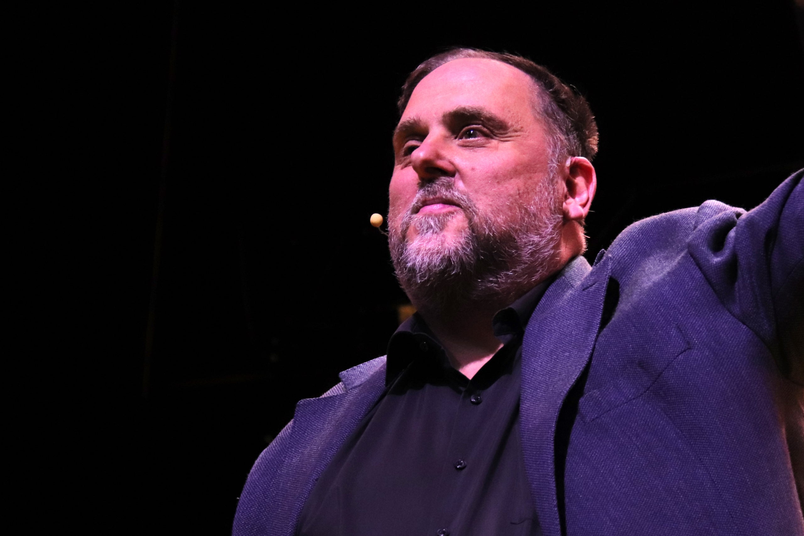 Oriol Junqueras mirant el públic del darrer acte de Militància Decidim /  Gemma Sánchez / ACN