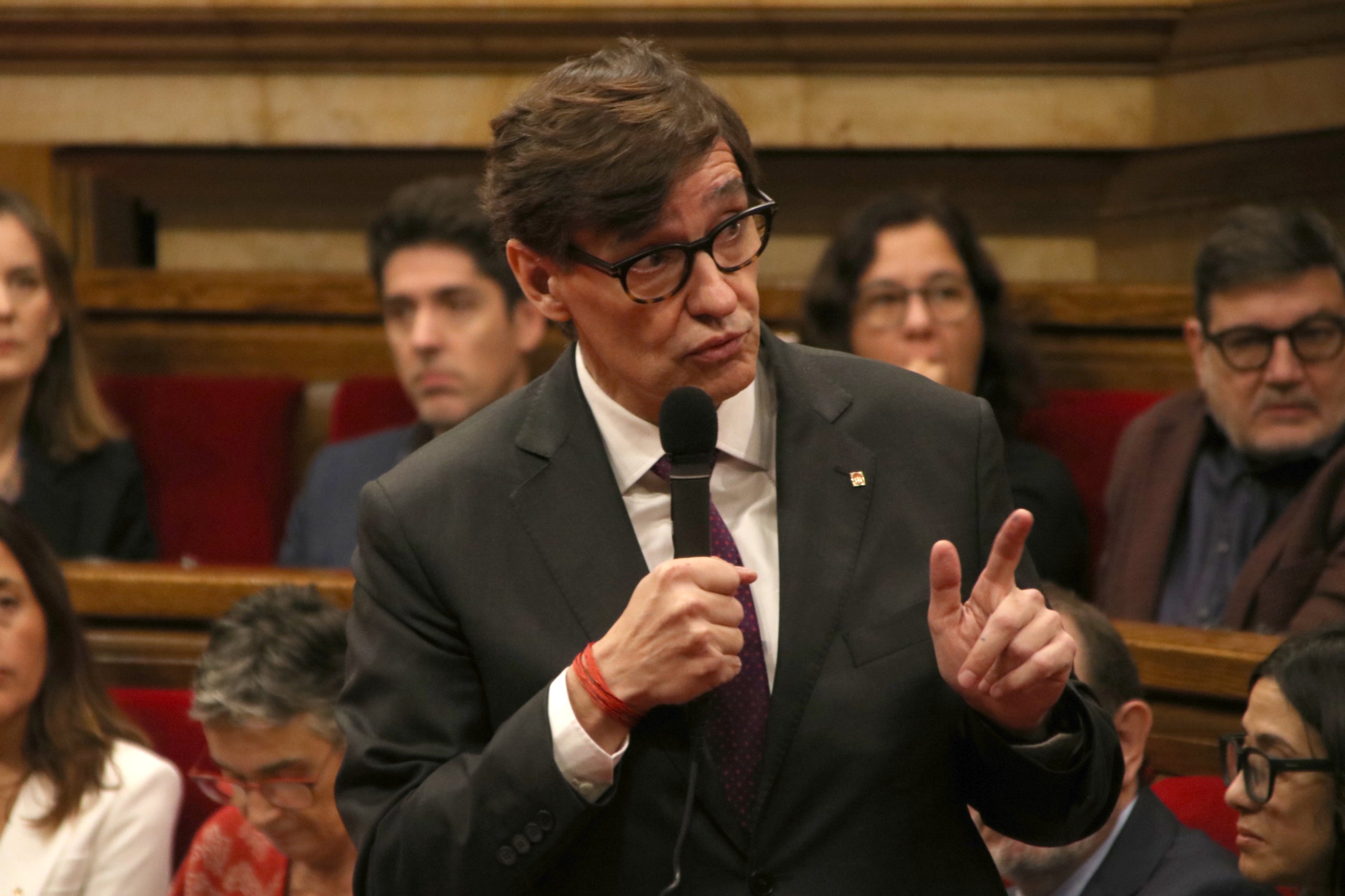 El cap del Govern, Salvador Illa, durant el ple / Bernat Vilaró / ACN
