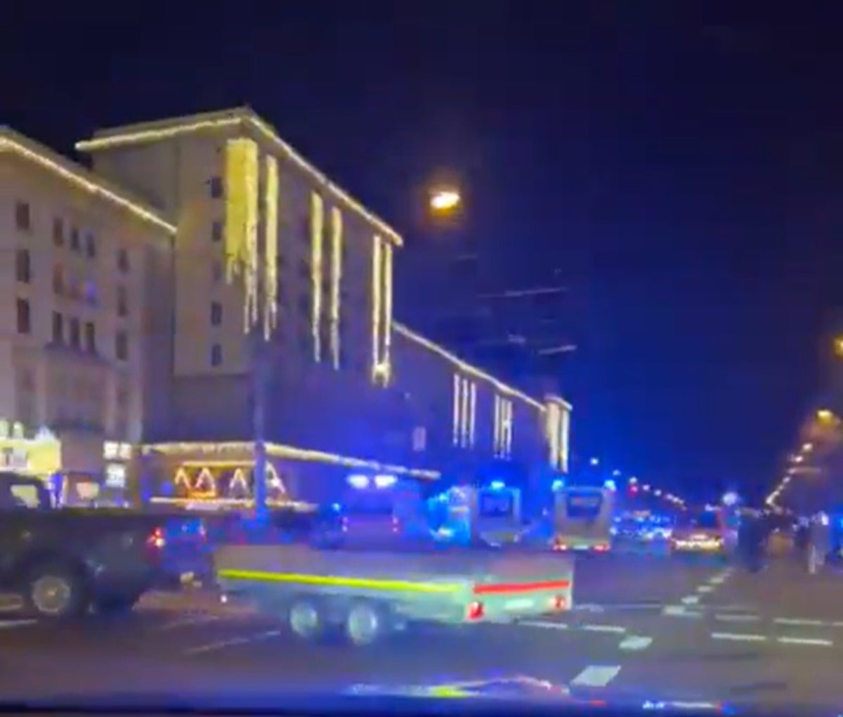 Usuaris han penjat imatges del desplegament policial després de l'atropellament | X