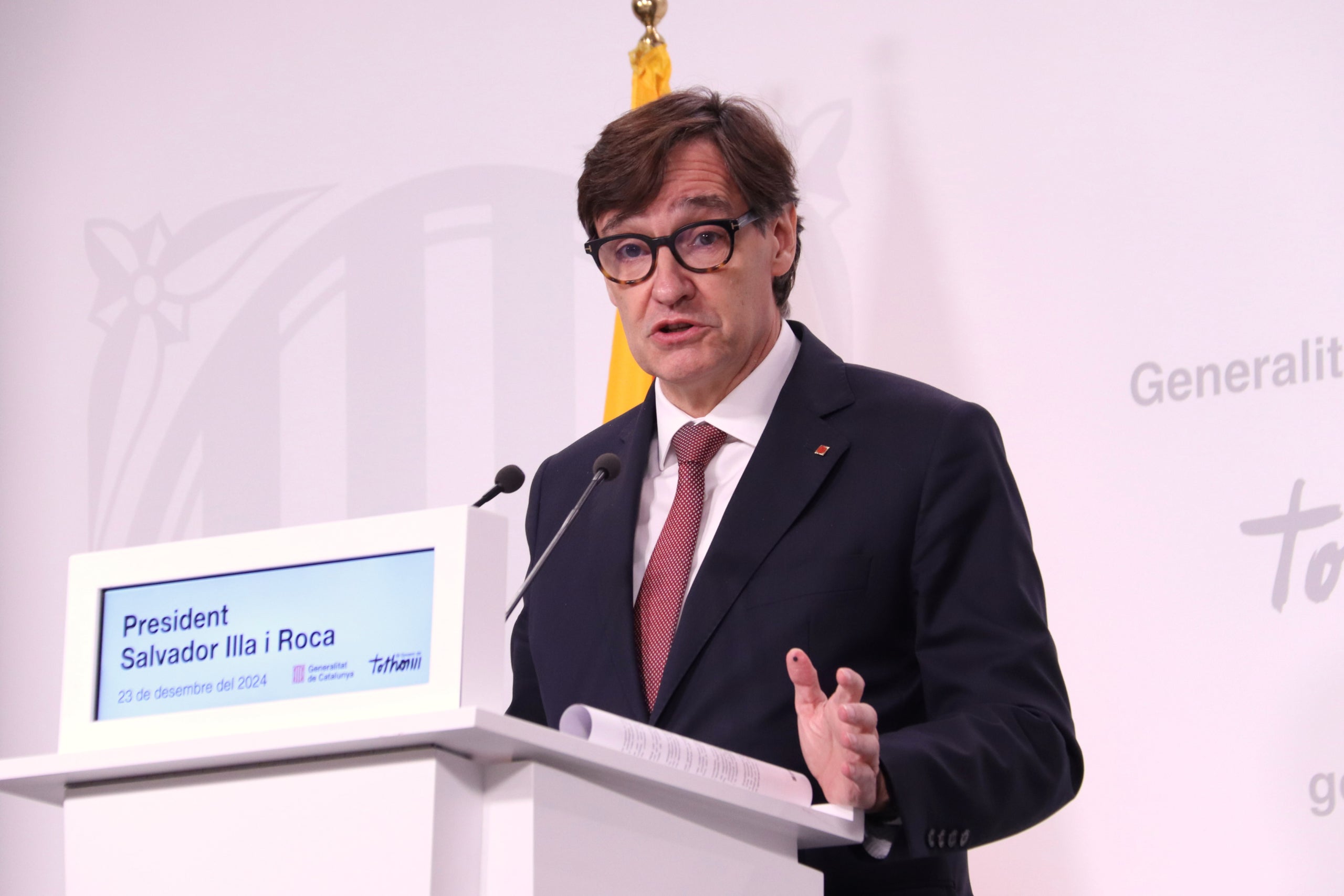 El president del Govern, Salvador Illa, en una atenció als mitjans aquest dilluns / ACN