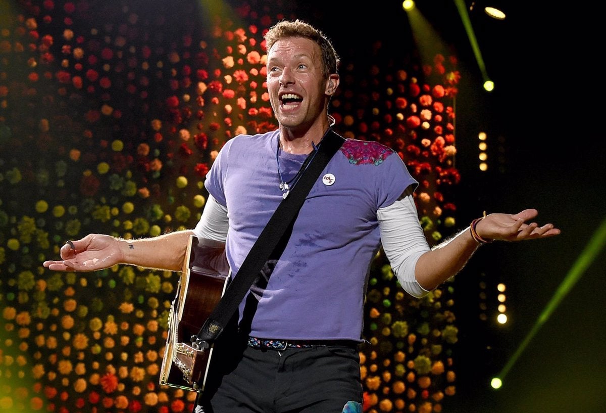 Chris Martin ha ajudat molt Shakira en aquesta època fosca - Europa Press