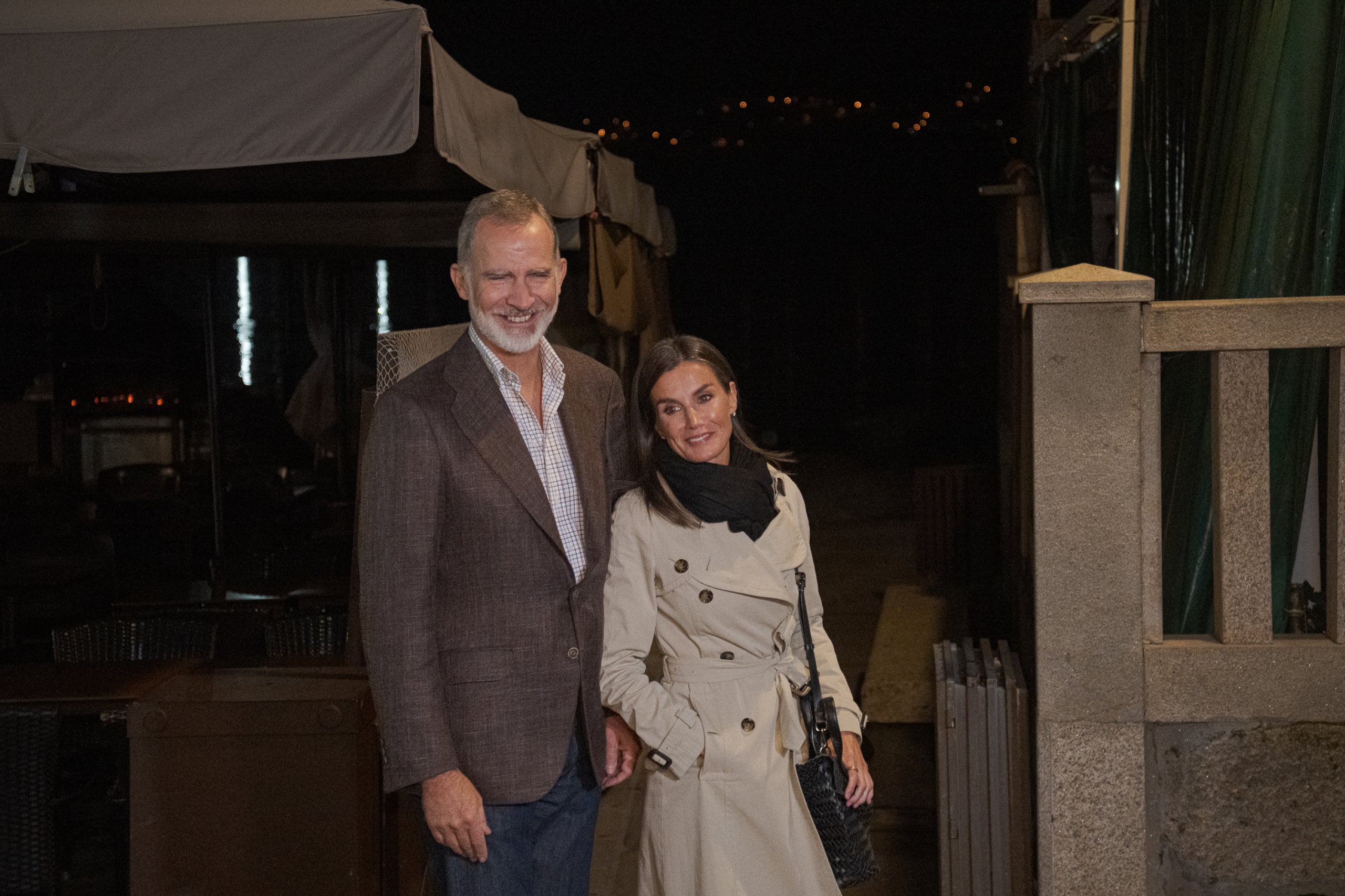 Felipe i Letícia sortint d'un restaurant a Galicia després de sopar amb Leonor | Europa Press