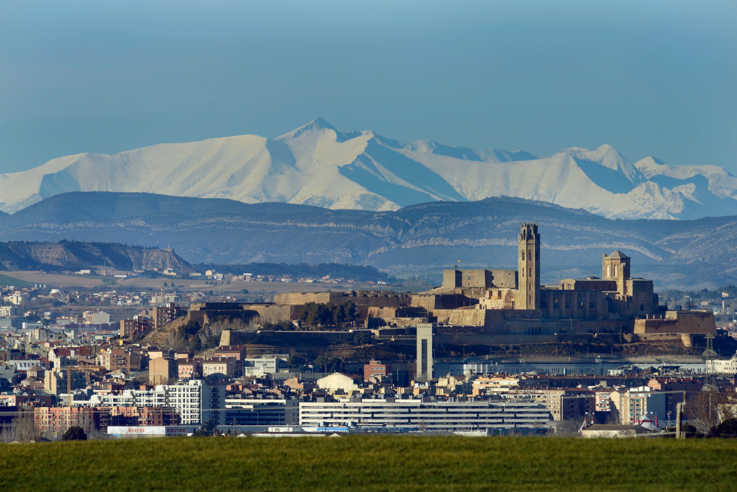 La ciutat de Lleida, amb la Seu Vella definint-ne l'sky line / Foto: Santi Iglesias / Patronat de Turisme de la Diputació de Lleida