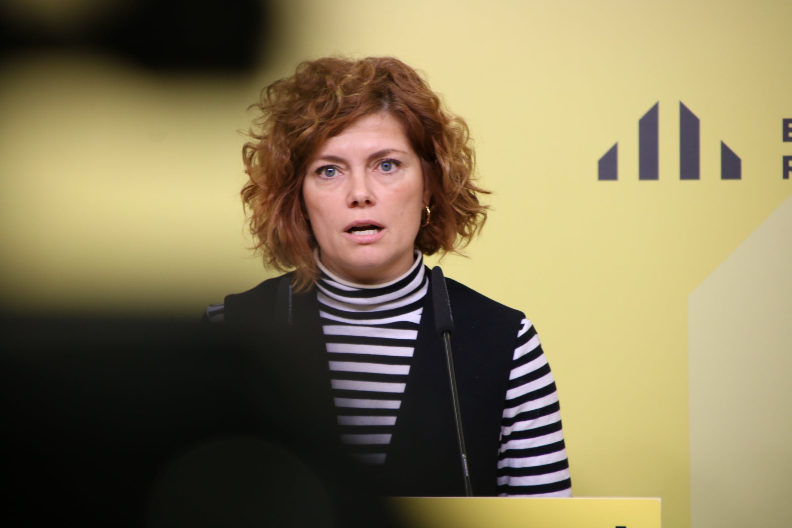 La secretària general d'ERC, Elisenda Alamany, en una atenció als mitjans / ACN