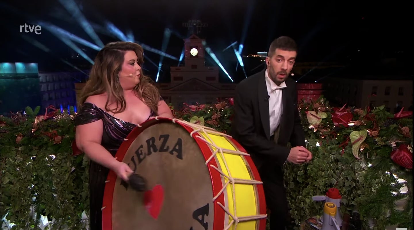 Ambdós han tocat el bombo i han ballat en directe - TVE