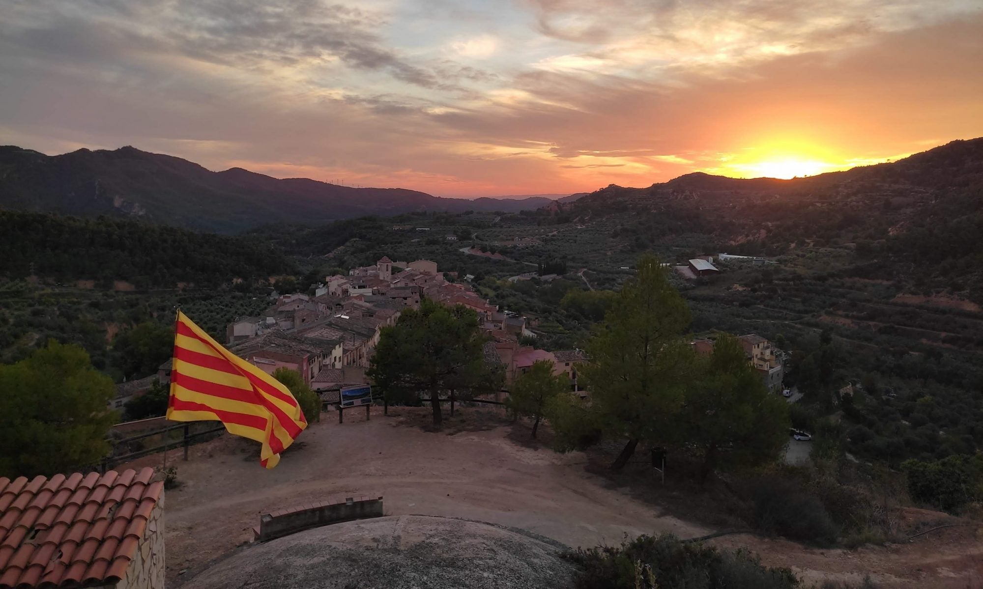 Junts demana acabar amb el topònim Cabacés, imposat pel franquisme, i substituir-lo pel català Cabassers / Junts per Catalunya a Cabassers
