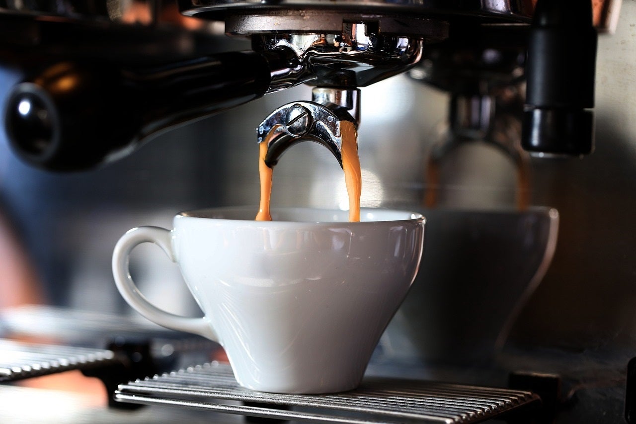 Imatge d'una cafetera en marxa / Europa Press