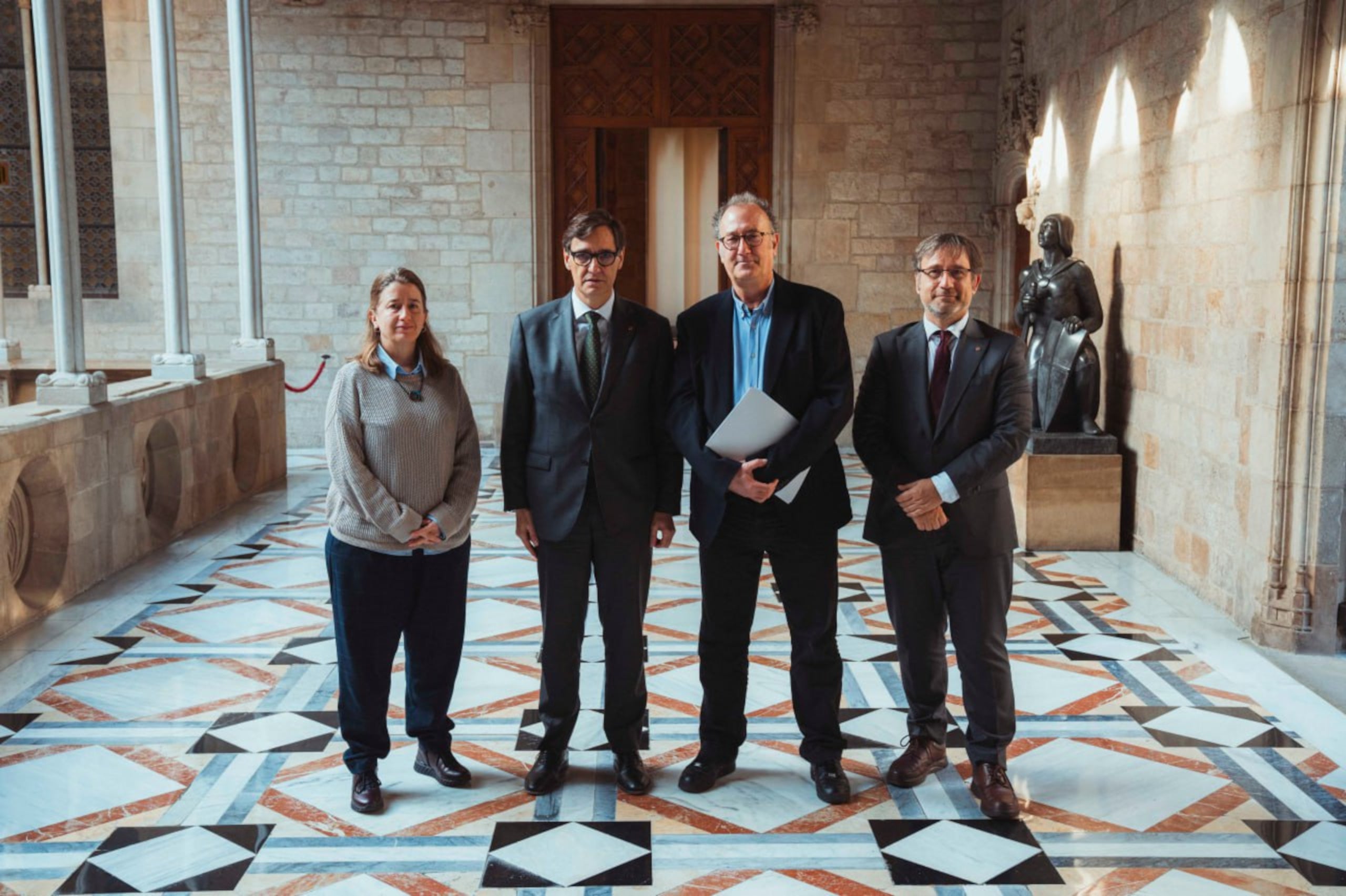 El president d'Òmniem, Xavier Antich, es reuneix amb el president de la Generalitat, Salvador Illa / Òmnium / Arnau Carbonell