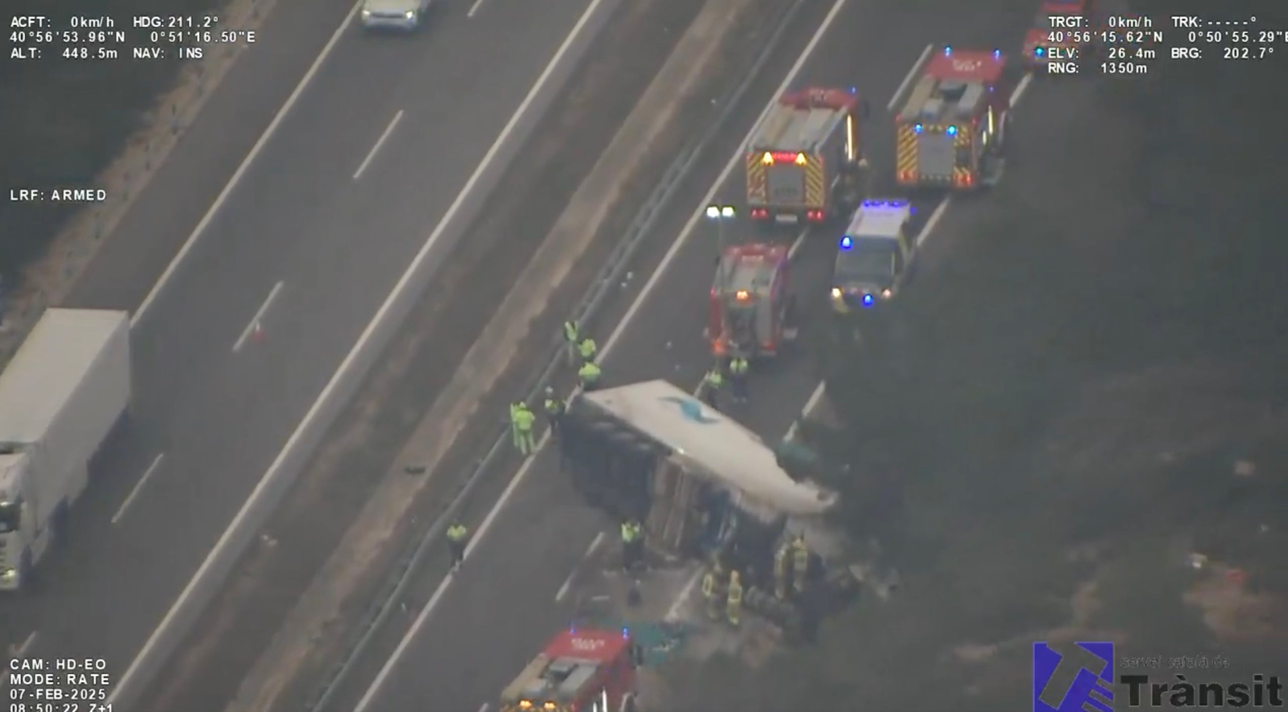 Imatge de l'accident a l'AP-7 captada per Trànsit