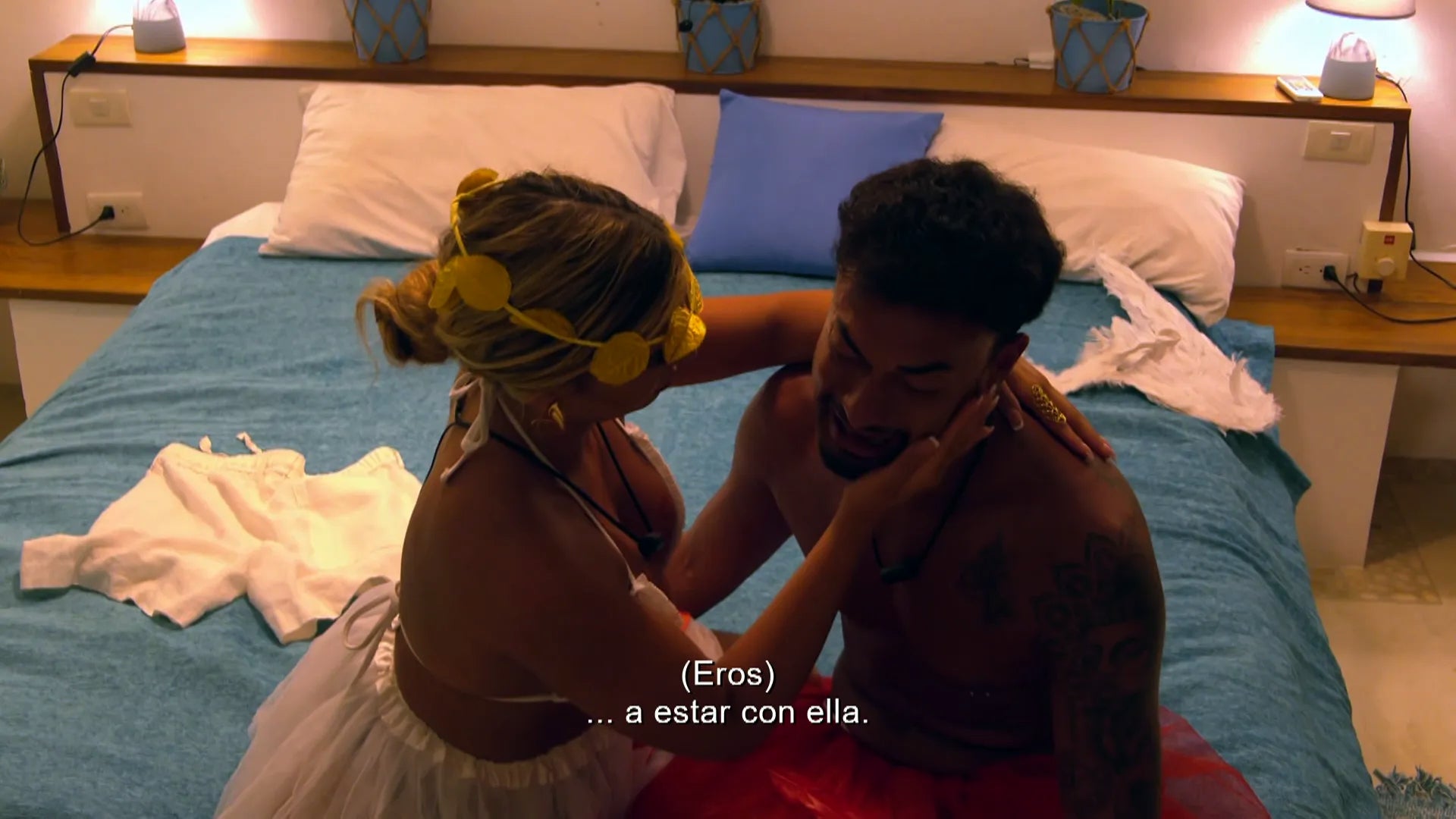 El concursant s'ha deixat consolar en braços de la seva temptadora - Telecinco