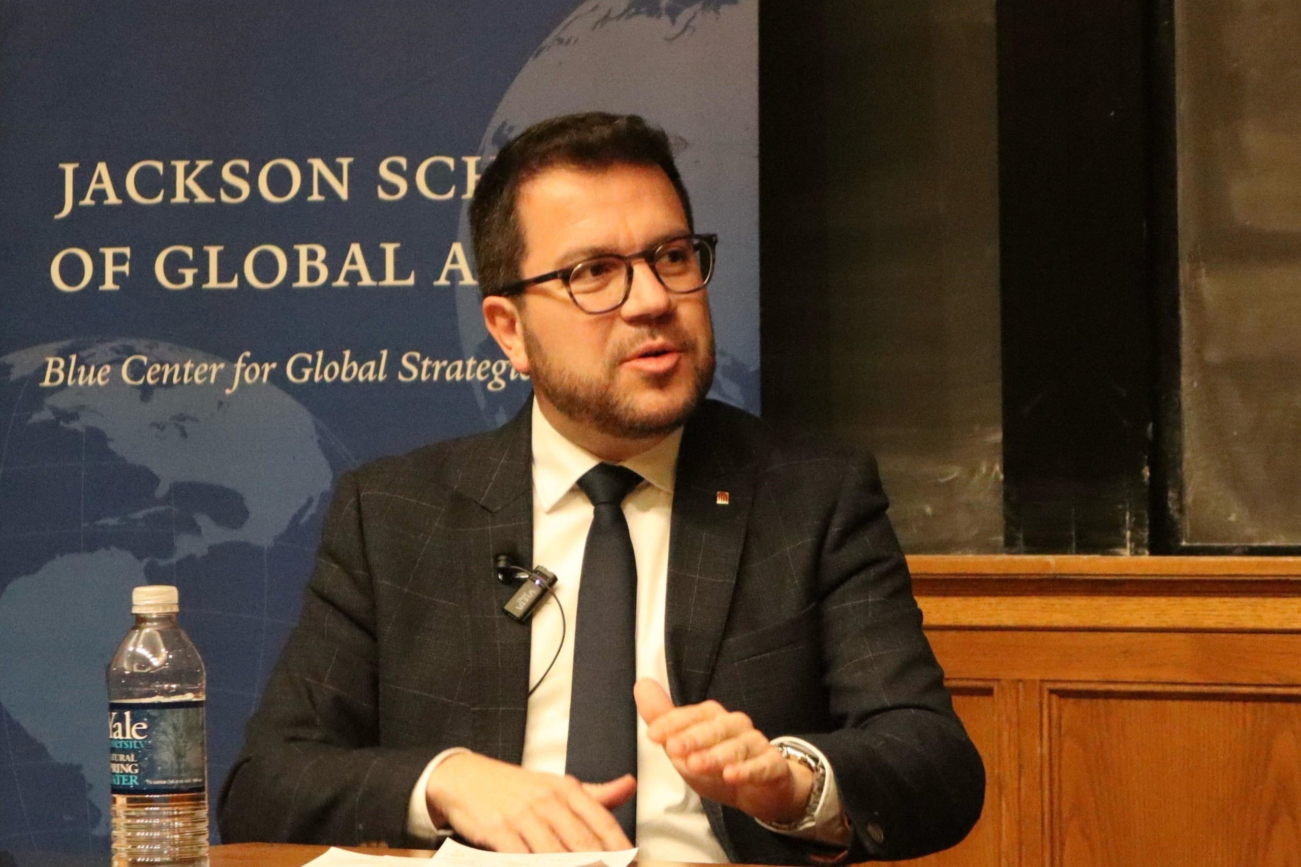 L'expresident de la Generalitat Pere Aragonès durant la conferència a Yale. | Universitat de Yale (Europa Press)