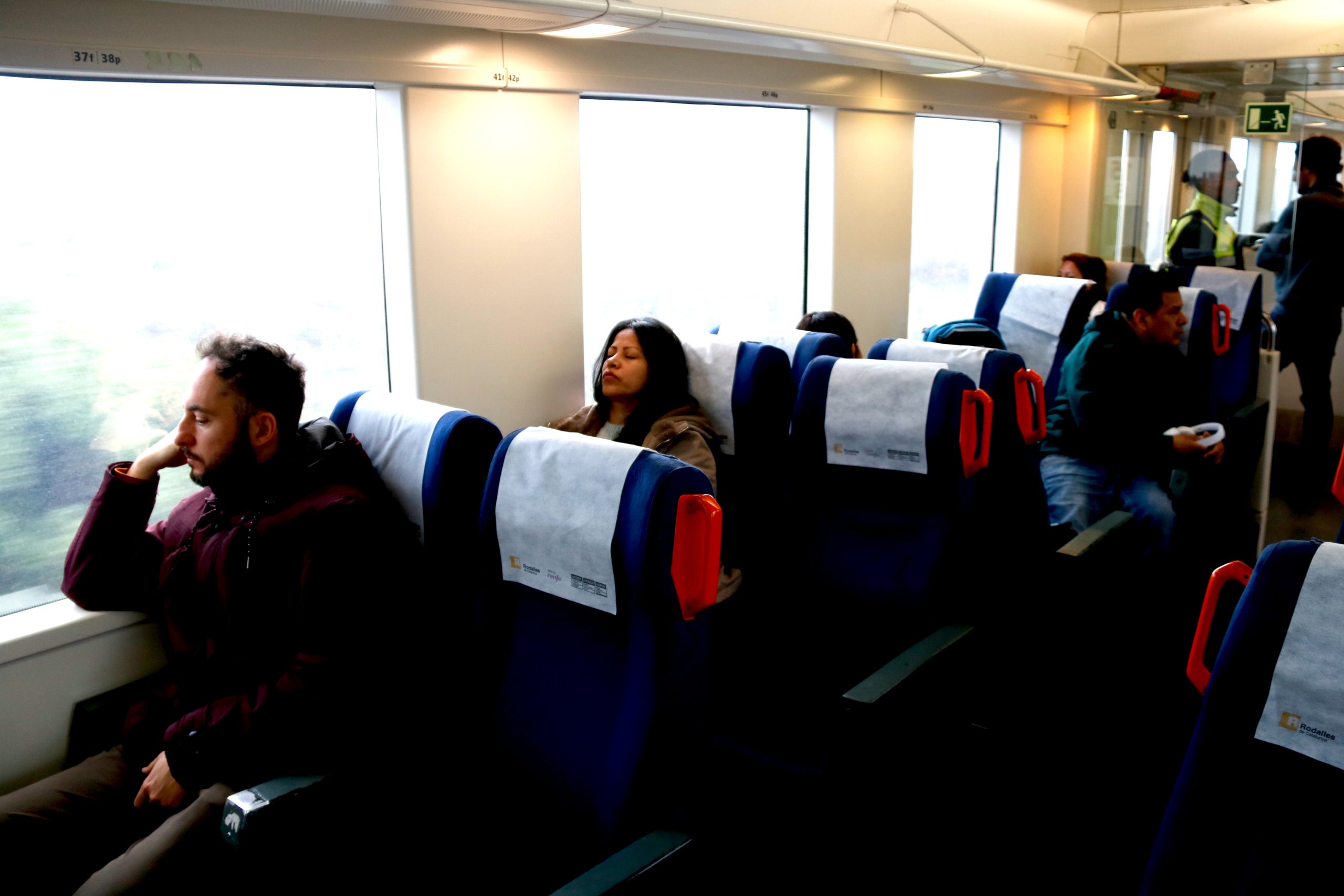 Els viatgers del tren Tarragona-Barcelona / ACN