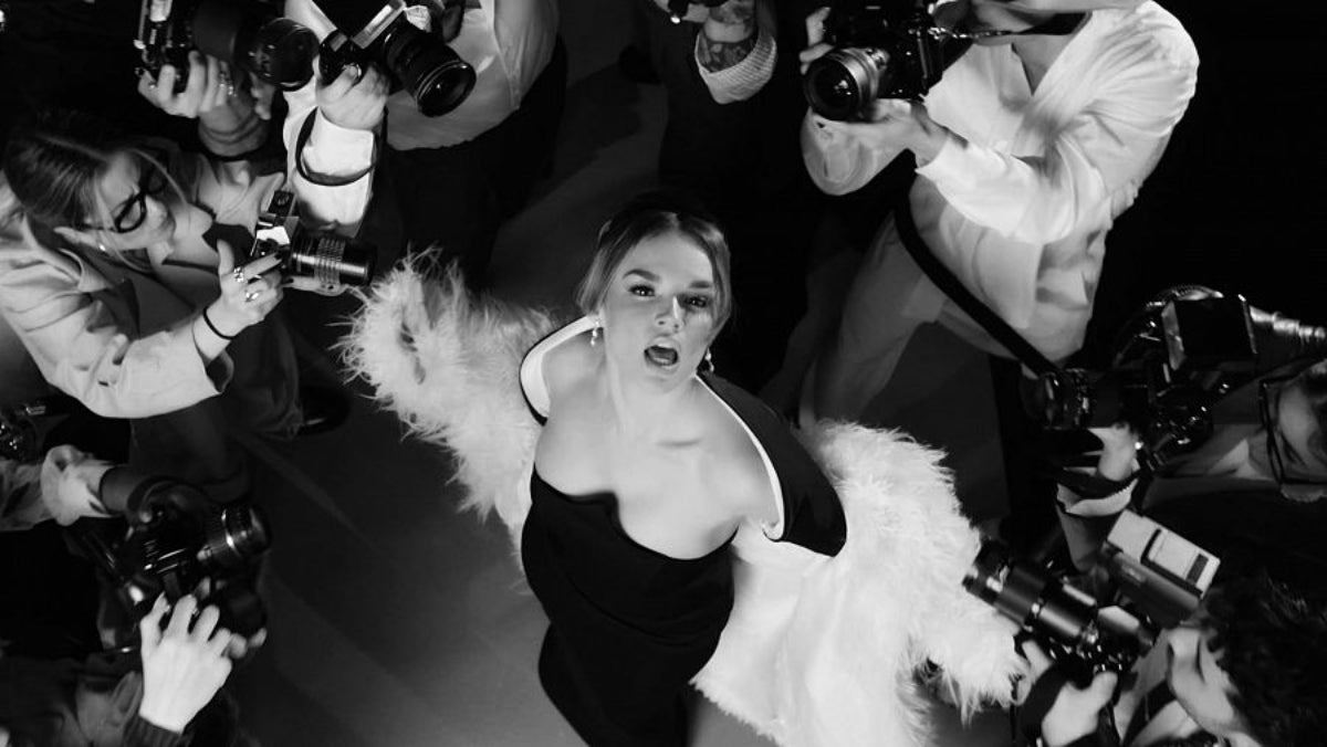 Així és el videoclip de la nova versió d'Esa diva' de Melody | RTVE