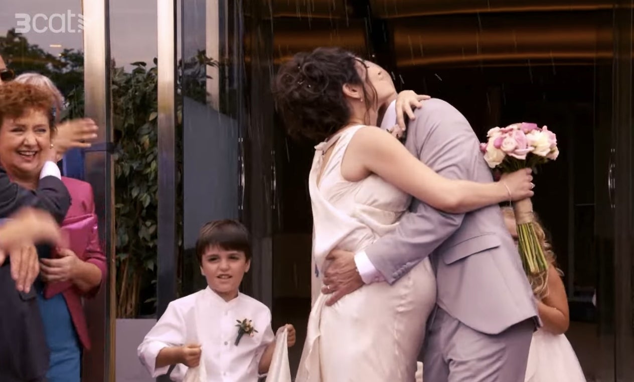 La boda de la Noe (Elena Gadel) i el Miquel (Eduard Farelo) a Com si fos ahir | YouTube