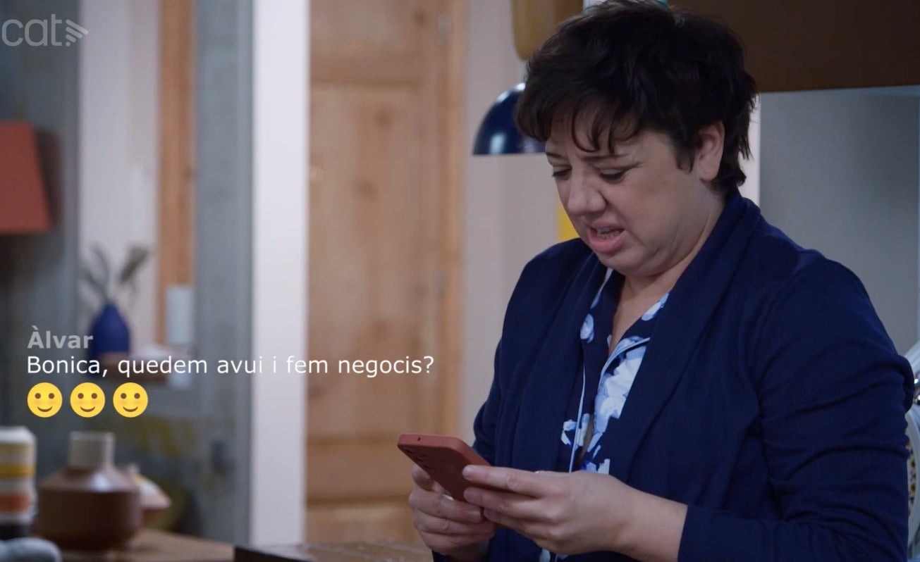 La Gina continua rebent missatges de l'Àlvar per aconseguir els diners de l'edifici de Vic | 3Cat