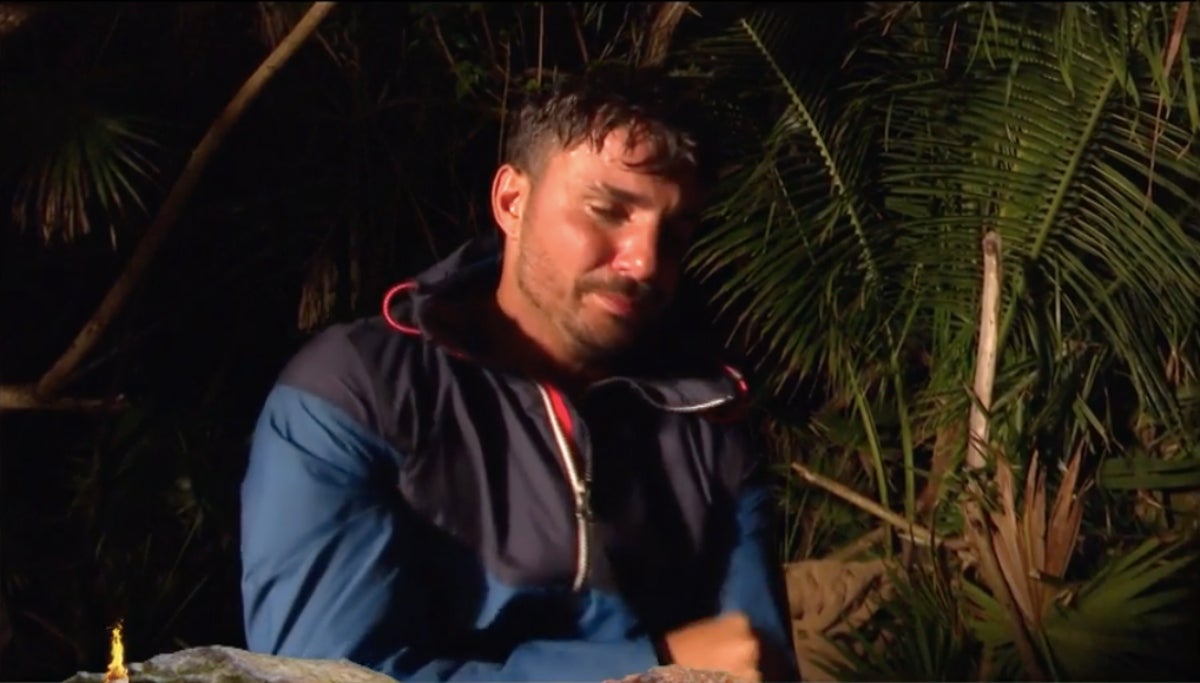 Manuel esclata a plorar després de conèixer el seu futur a 'Supervivientes' | Telecinco