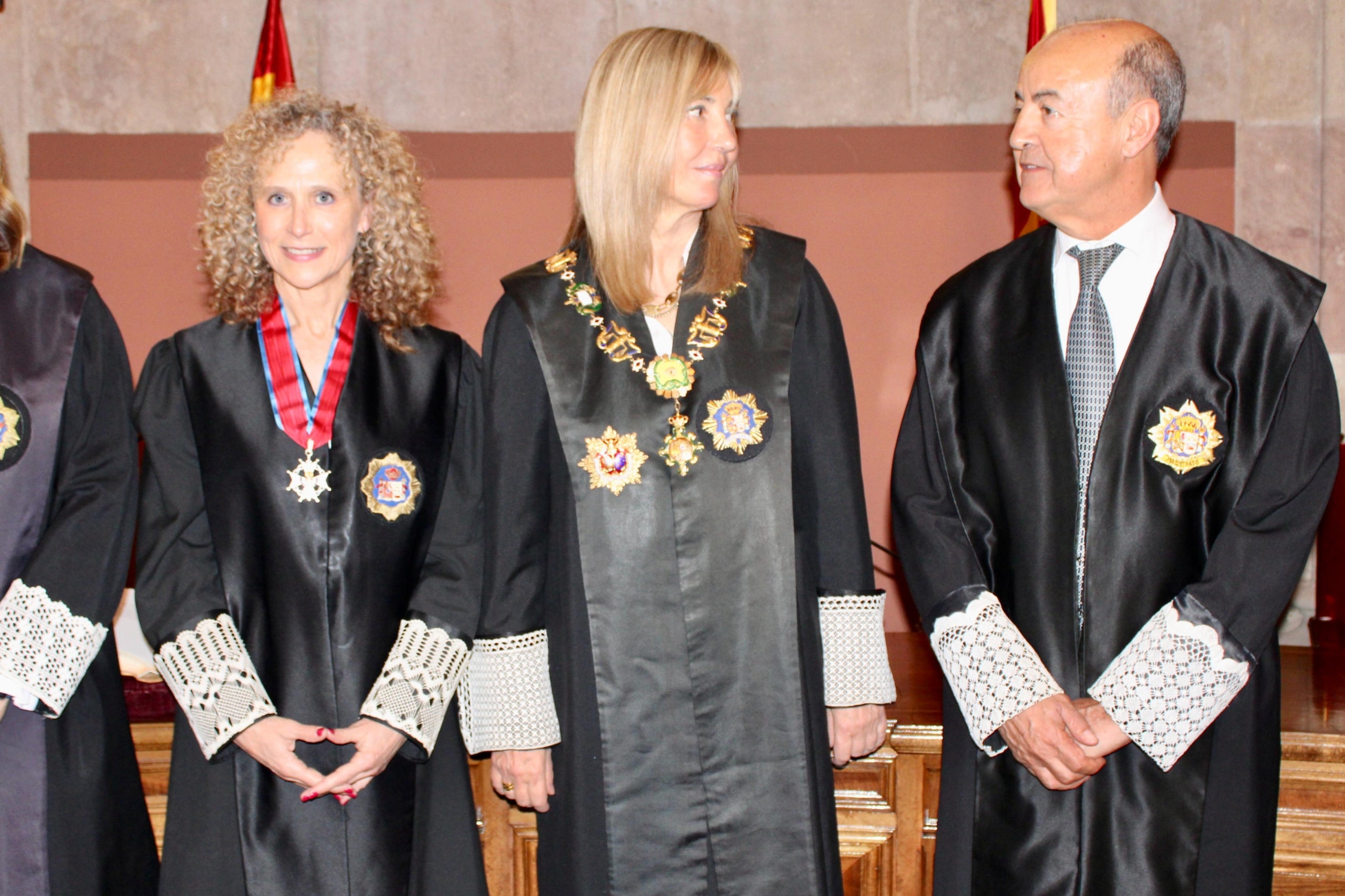 Mercè Caso, Isabel Perelló y Jesús Maria Barrientos, en el acto de este mediodía/PoolCGPJ