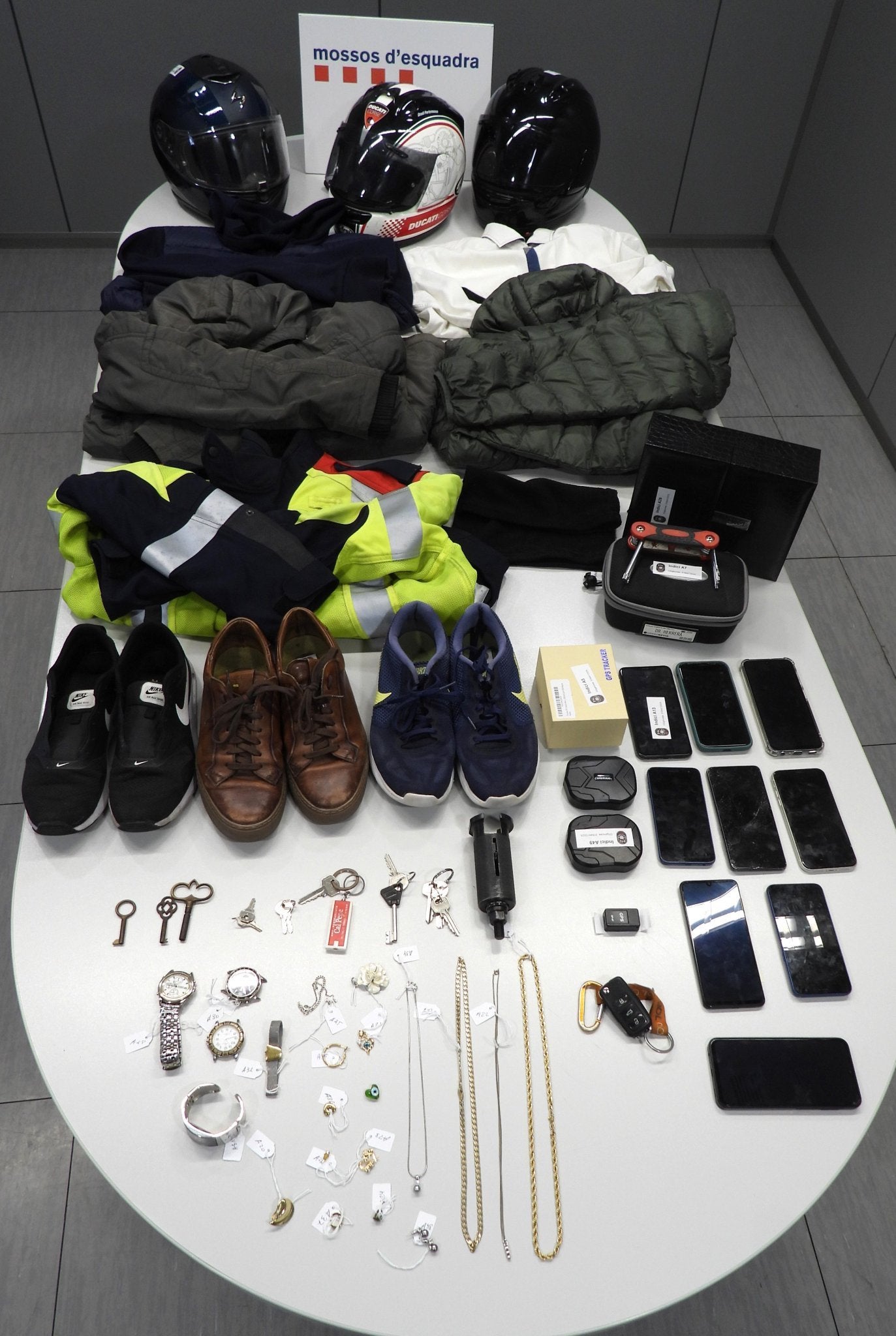 Material i objectes robats, recuperats pels Mossos d'Esquadra / Mossos 
