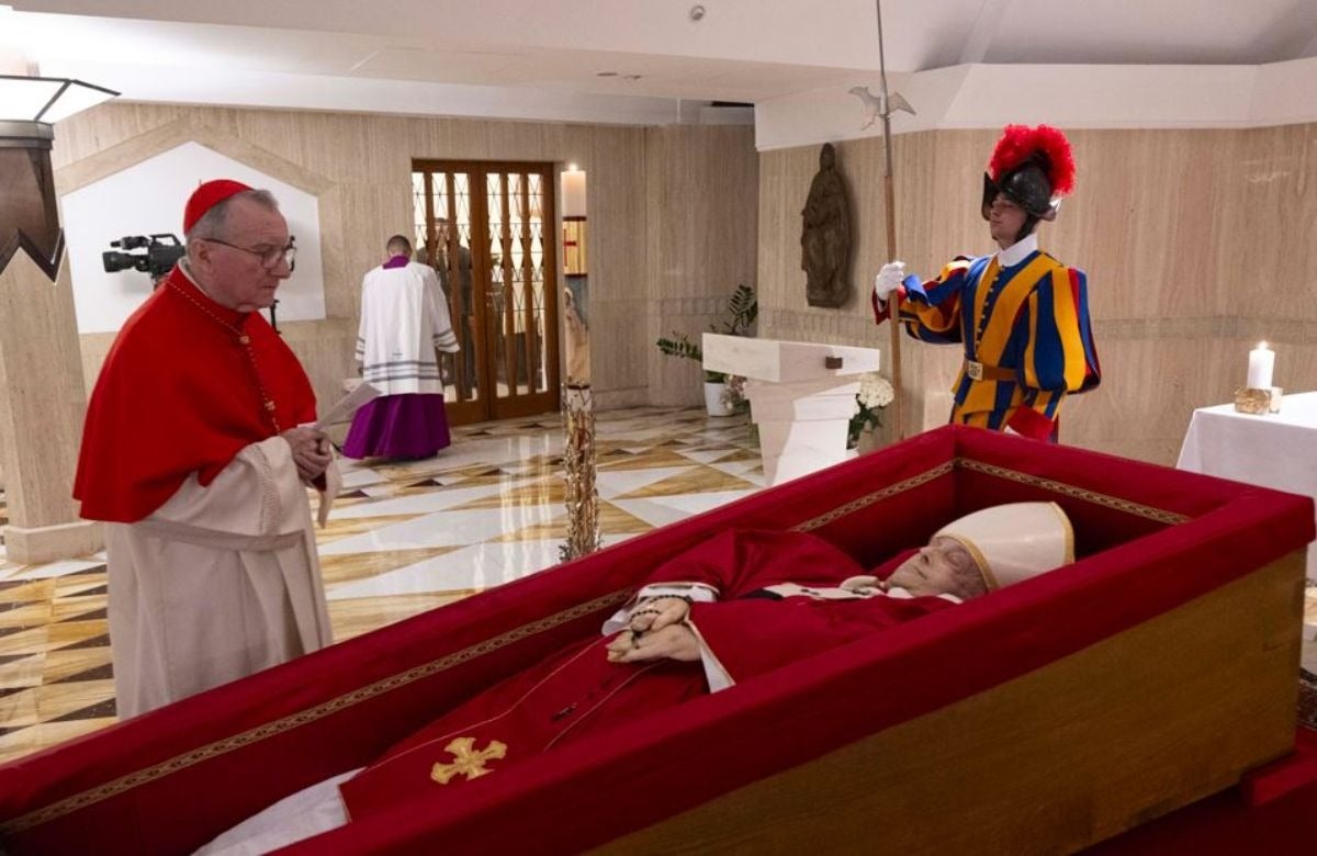 Primeres imatges del fèretre del papa Francesc / Vaticà