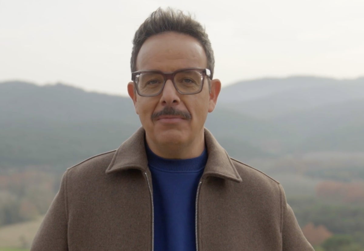  Àngel Llàcer torna a TV3 per buscar la persona que en sap més de Catalunya a 'Soc i seré' | 3Cat