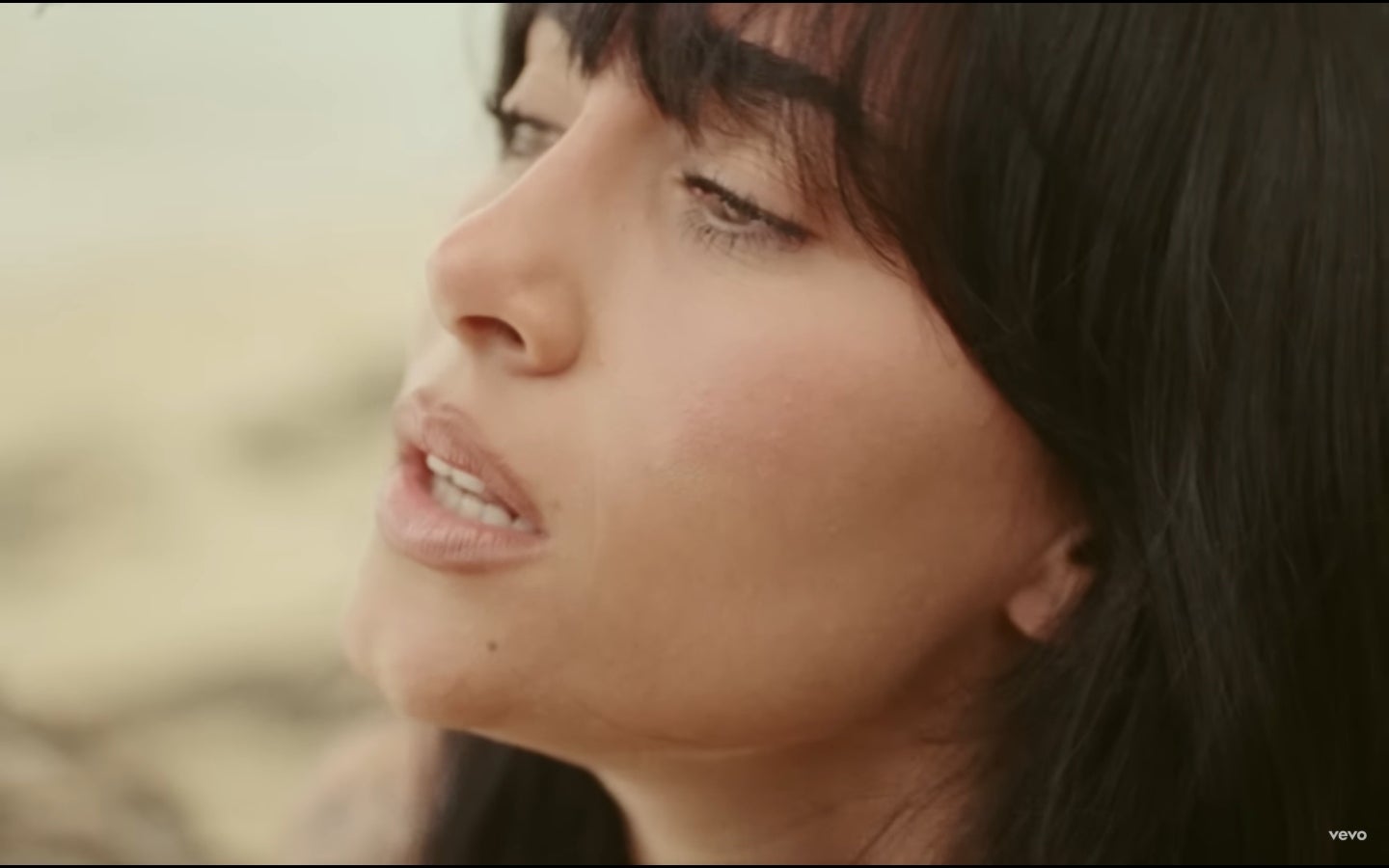 Aquesta és la lletra i el videoclip de '6 de febrero' la nova cançó d'Aitana _ YouTube