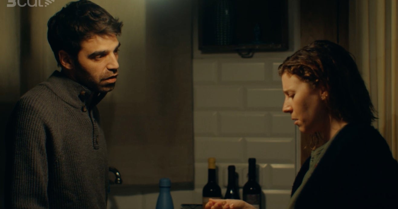 David Verdaguer i Ángela Cervantes son els protagonistes de la sèrie 'El mal invisible' | 3Cat